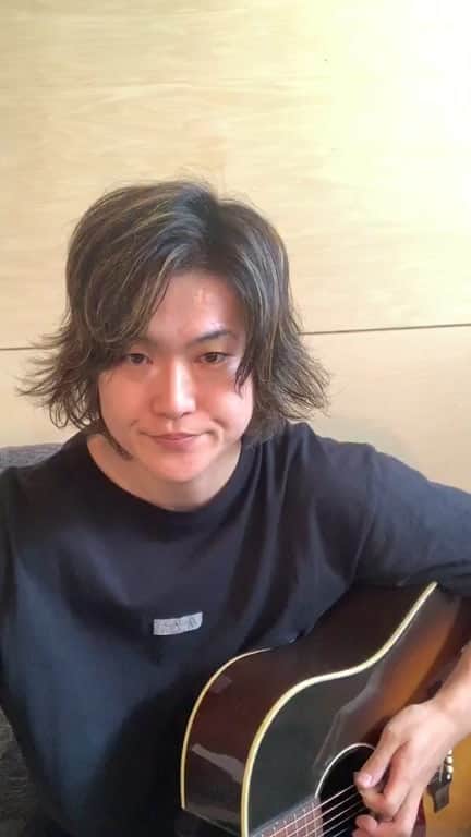 高津戸信幸のインスタグラム：「■探し物■夜空のBGM■りんご飴」