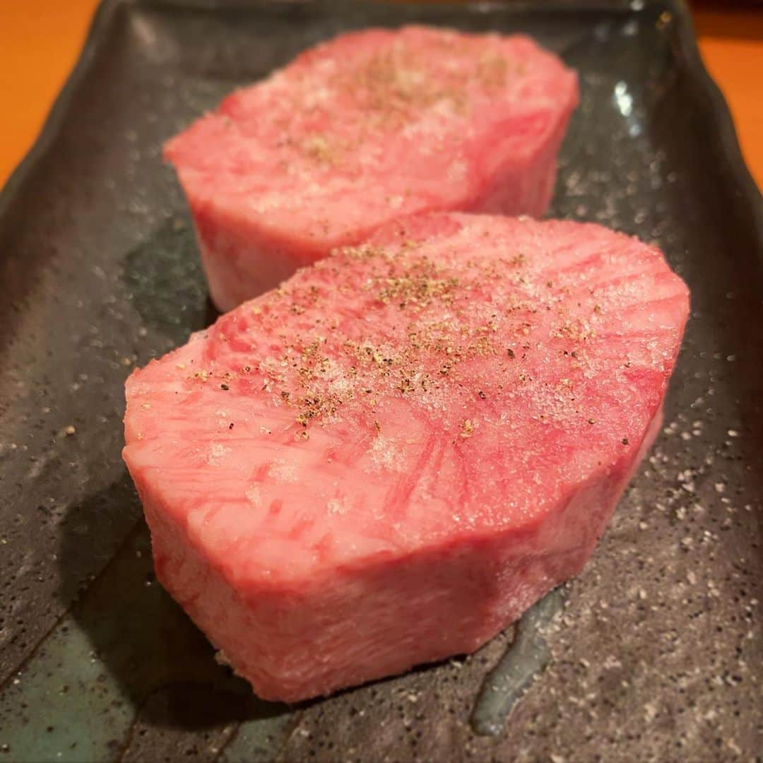 東京肉レポートのグルメインスタ
