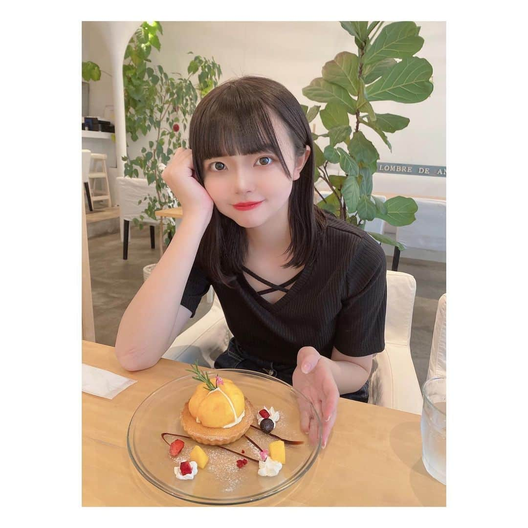 奥本陽菜さんのインスタグラム写真 - (奥本陽菜Instagram)「素敵なカフェ☕ ・ ・ ・ ・ お店の雰囲気もタルトもどタイプすぎました🤦‍♀️ ・ ・ ・ ・ #この間から #食べてばっか #でも大丈夫 #夏終わるし」8月22日 15時59分 - hinanohiroshima