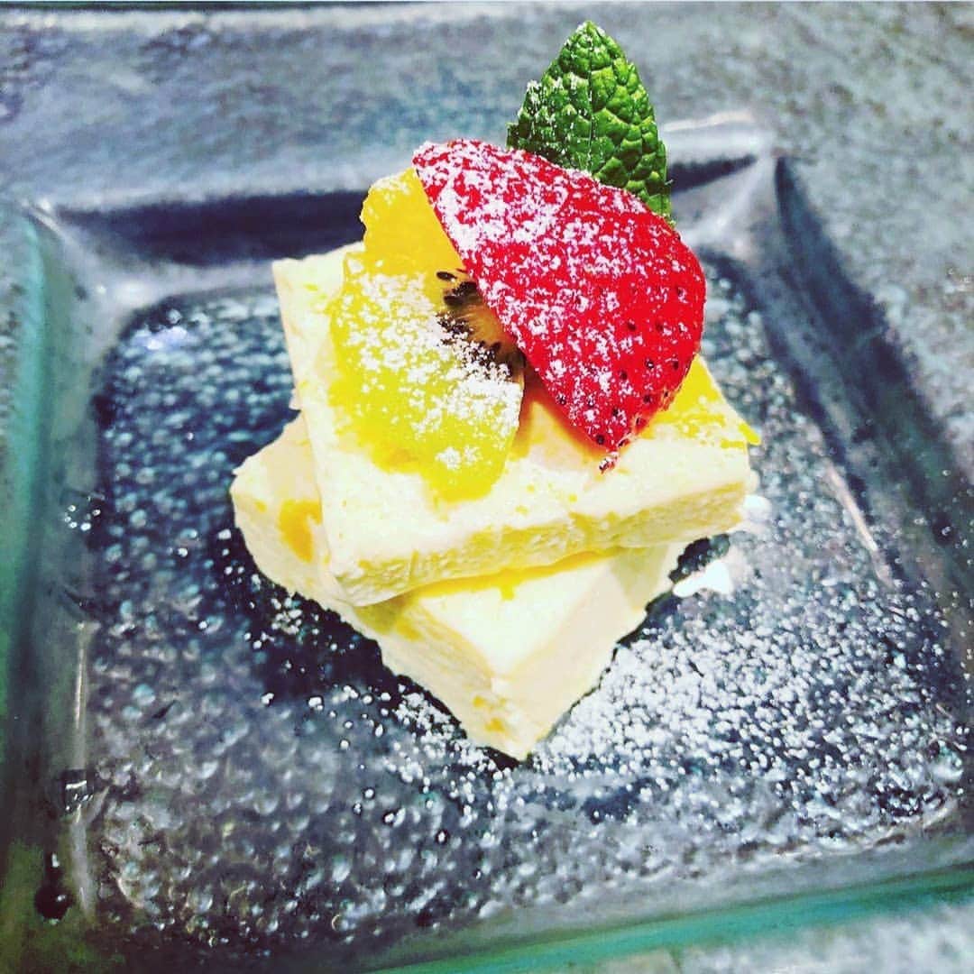 sdiningのグルメインスタ