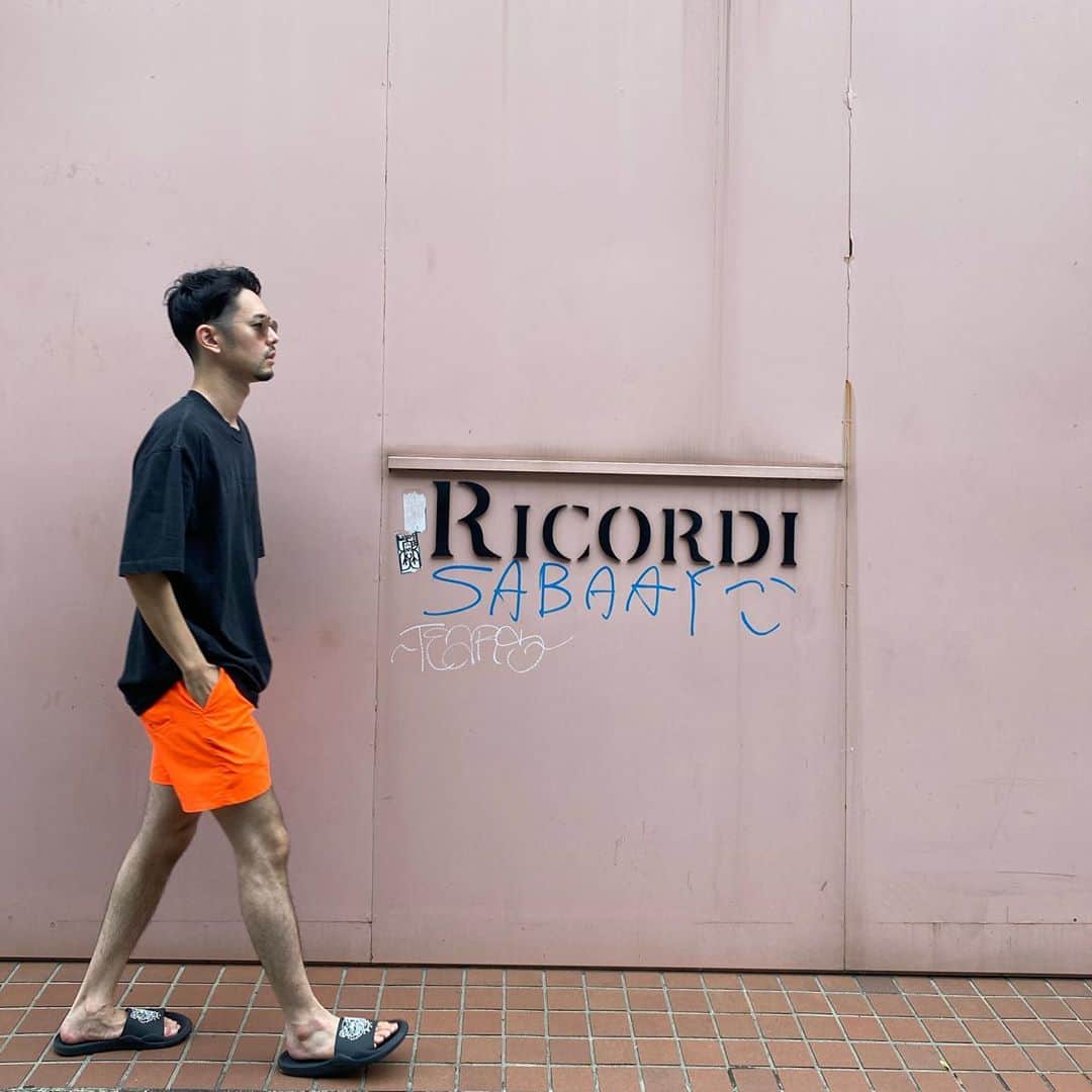 新野俊幸さんのインスタグラム写真 - (新野俊幸Instagram)「夕方の散歩は心地いいね🚶‍♂️」8月22日 17時07分 - niinotoshiyuki
