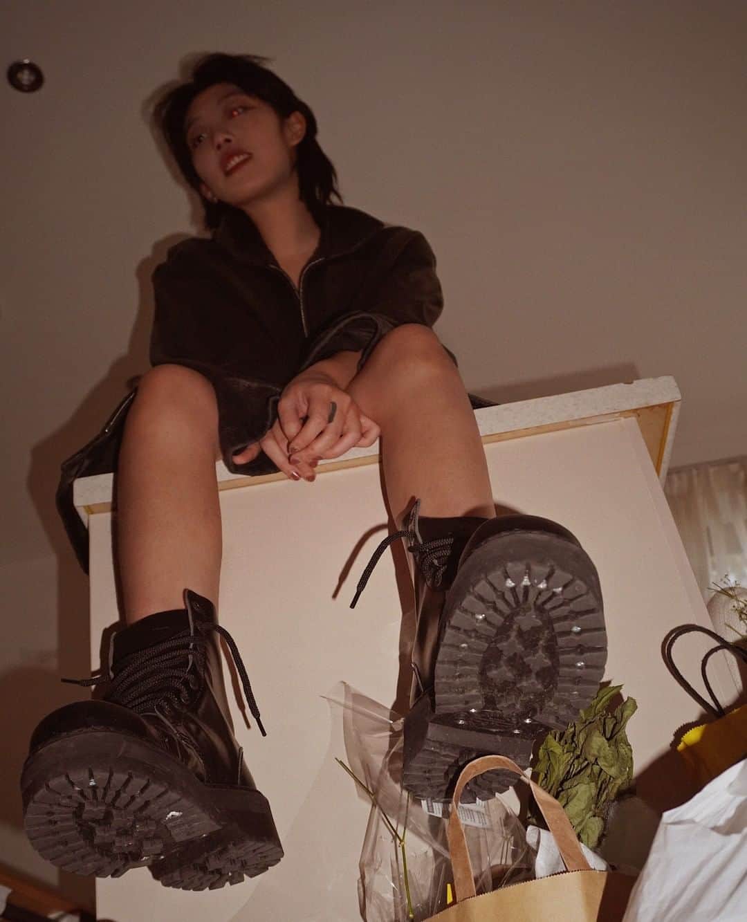 アンダーグラウンドのインスタグラム：「Nicole wears the Original Steel Cap Stormer Boot - the 8 eyelet option from the steel cap range and this one on a double sole. Algender and from our online store and selected stockists.⁠ ⁠ ⁠ ⁠ #UndergroundEngland #UndergroundShoes #Underground #SteelToe #SteelToeBoots #SteelCaps #SteelCapBoots #LaceUpBoots #algender #Comabtboots #militaryboots #grungeboots #Steelcapboots #steelcaps #combatboots #grungeboots #militaryboots #leatherboots」