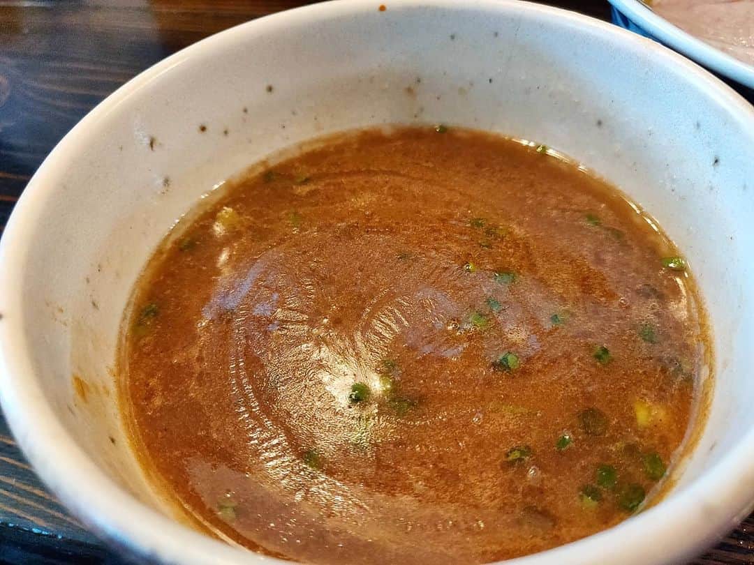 つけMen野郎さんのインスタグラム写真 - (つけMen野郎Instagram)「特製つけ麺 杏樹亭 過日の杏樹亭。やっぱり杏樹亭はつけ麺が好き。動物魚介の濃厚つけ汁はいつの時代もうまい。甘辛酸を基本に、切れ味のあるタレの塩気。つけ汁に長方角のチャーシューが入っており、これも好き。卓上の甘酢を麺にかけてさっぱりと味変。」8月22日 17時14分 - bokurarri