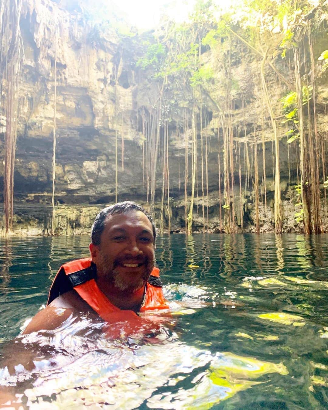 のインスタグラム：「The first ‘open’ #cenote after 3 weeks in  #Mexico, fittingly on our last day in the #Yucatán #Valladolid」