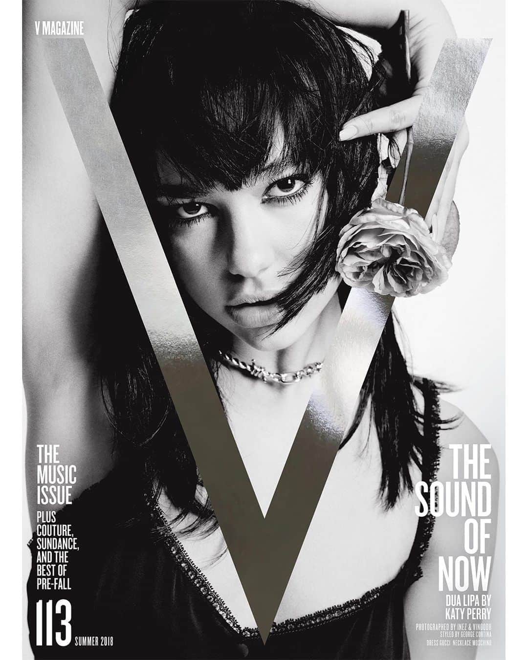 V Magazineさんのインスタグラム写真 - (V MagazineInstagram)「Happy Birthday @dualipa! 🎂 To celebrate the beloved artist, V are inaugurating her V113 cover for the next installment of our 𝐂𝐨𝐥𝐥𝐞𝐜𝐭𝐨𝐫’𝐬 𝐂𝐥𝐮𝐛! From first appearing in the pages of V back in 2017 to landing her own cover a year later, the multi-hyphenate has come a long way since her smash debut in 2015 and V has been obsessed with the pop star ever since! Fast forward to present day, the English singing sensation is making the world dance again with the release of her second album #FutureNostalgia and the forthcoming remix album titled #ClubFutureNostalgia, featuring V alums @madonna, @missymisdemeanorelliott, and @iammarkronson! V love you Dua! ♥️ — With only ONE issue left in the world, you don’t want to miss this opportunity to score your copy. Head to the link in bio to purchase now! — From #V113 Summer 2018 Photography: @inezandvinoodh Fashion: @georgecortina」8月23日 3時12分 - vmagazine