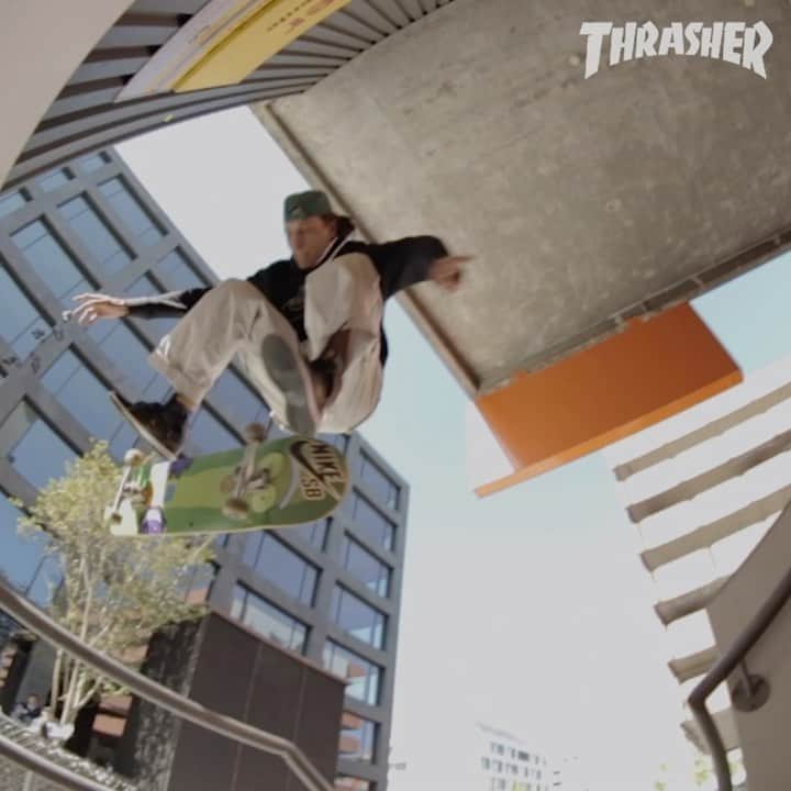 スラッシャーのインスタグラム：「💥 @kilianzehnder 💥 New part playing on the Thrasher app 📲」