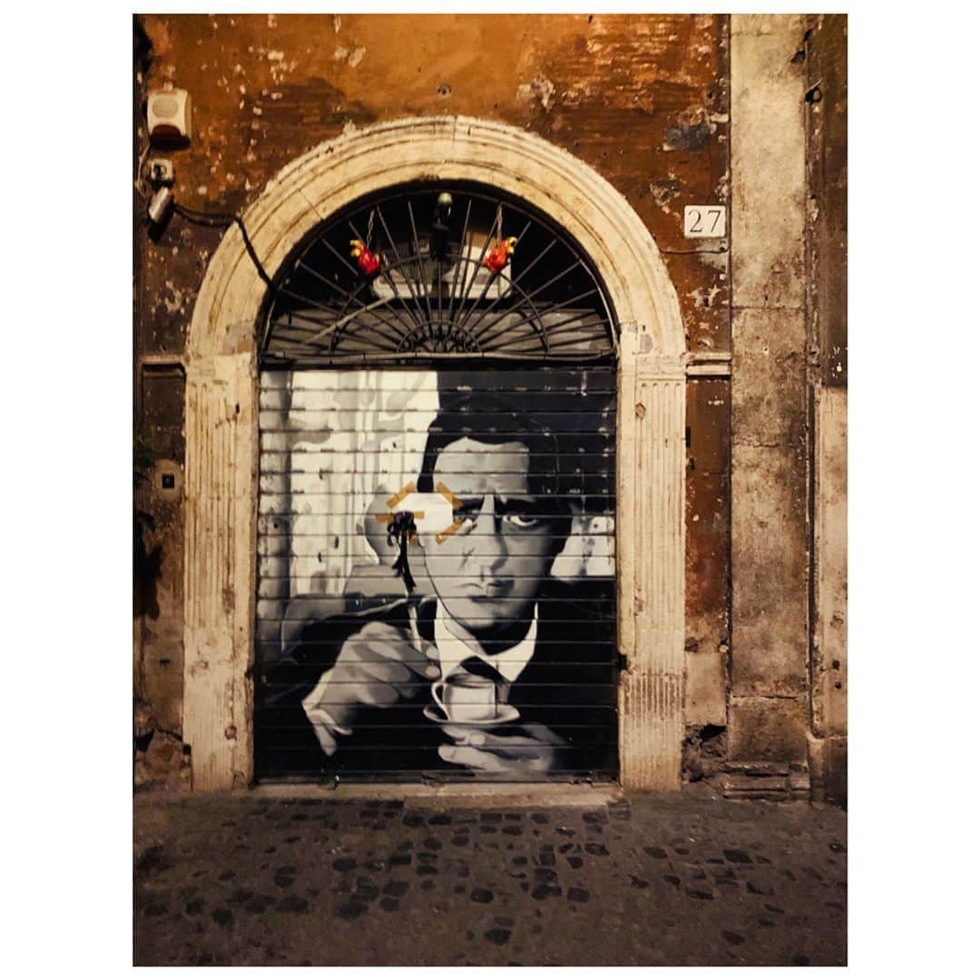 マット・ディロンさんのインスタグラム写真 - (マット・ディロンInstagram)「#Roma #albertosordi #italy」8月22日 19時14分 - mattdillon