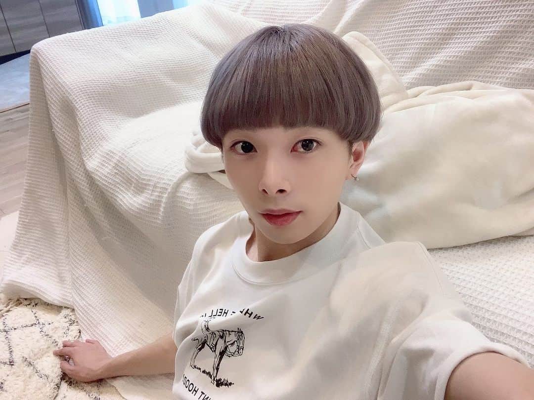 Ｍ君のインスタグラム：「🍄キノコヘアーになりました @nakazawakazuki さんカット&カラーありがとうございます🍄」