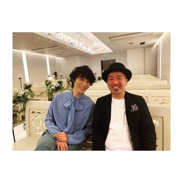 JONTEさんのインスタグラム写真 - (JONTEInstagram)「無事この日を迎えさせていただき、心より感謝申し上げます！！ まだこれから観られる方もいらっしゃいますもんね！ 写真だけでも！！ 明日の16時まで視聴出来ますので、たくさんご覧になってください(^^) もちろんチケットも本日23時まで購入可能でございます(^^) 明日の16時以降にブログとかで色々話させて頂こうとかなとかも思っております(^^) 引き続きよろしくお願い申し上げます(^^)  お問い合わせ：duo MUSIC EXCHANGE  ☎ ‪03-5459-8716‬ http://www.duomusicexchange.com/contact/index.html  【配信チケット販売URL】 https://eplus.jp/sf/detail/0277420002-P0030046  【一般販売】8/22（土）23:00まで🎶 明日の16時まで視聴可能になります(^^)  #anniversary  #822 #chapel #ミトカツユキ #duomusicexchange」8月22日 19時30分 - jtfav