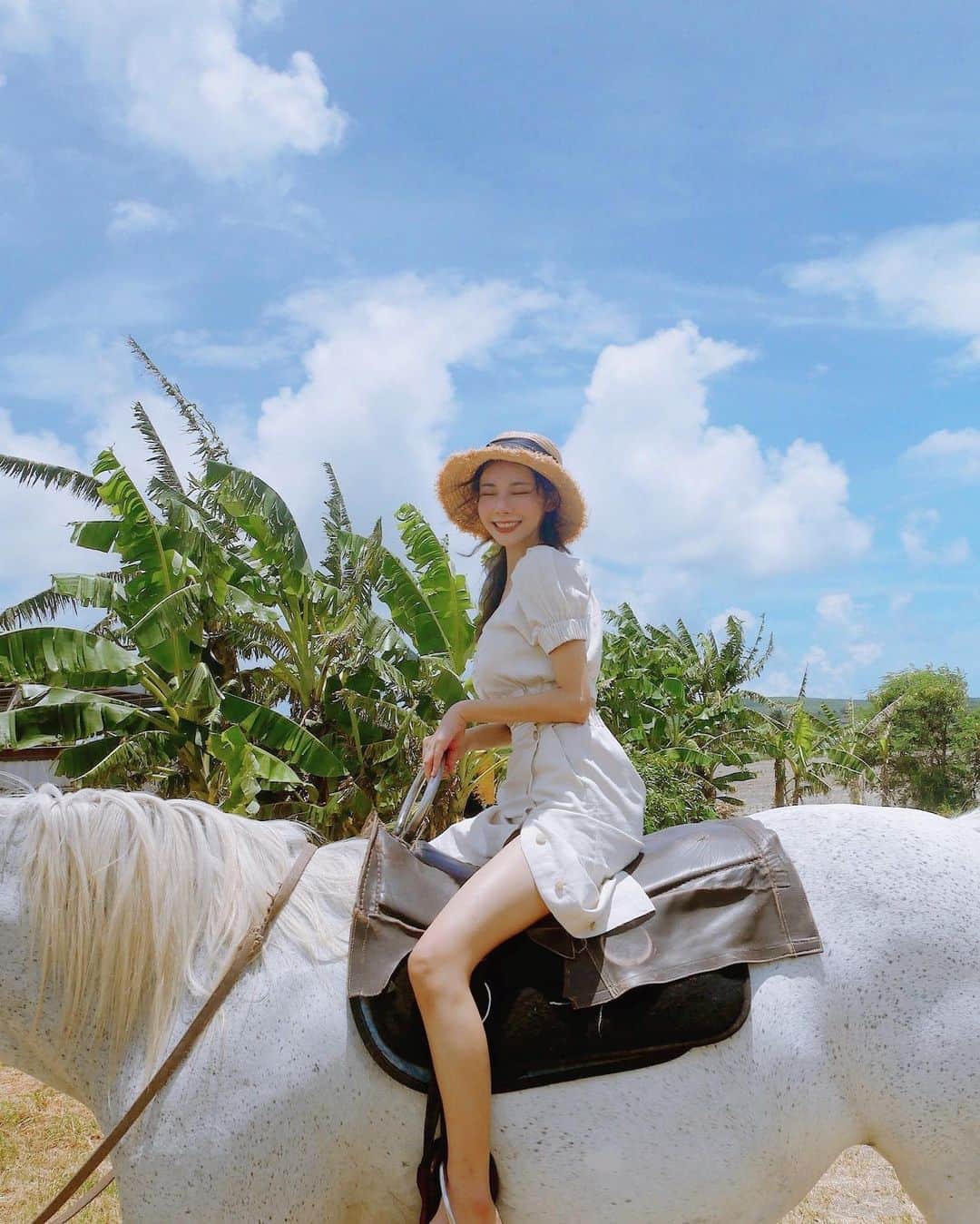 張香香のインスタグラム：「🐎🤍」