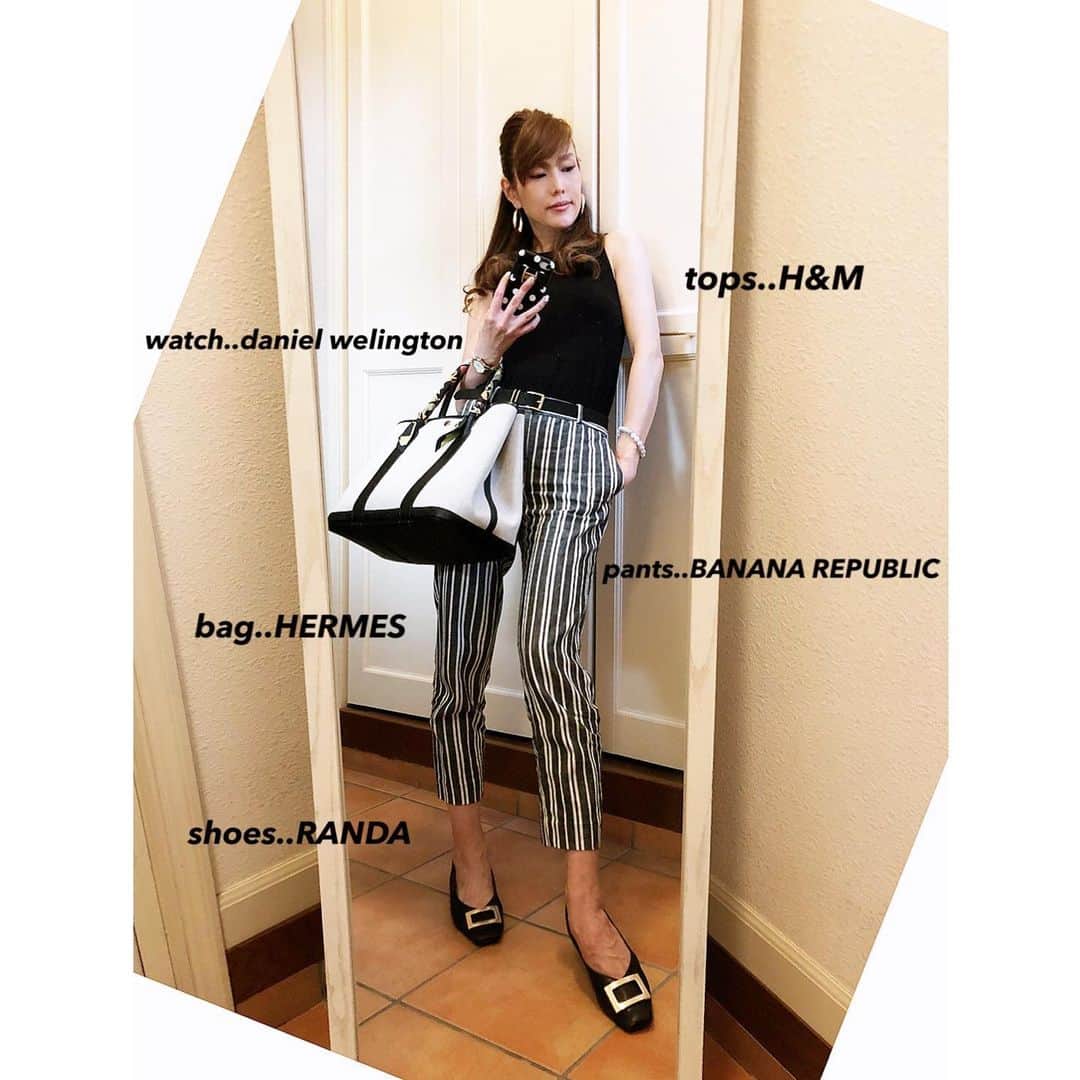 jessicaのインスタグラム：「#OUTFIT @danielwelington ＊ #トップス#HM #パンツ#バナナリパブリック #バッグ#HERMES#エルメス #ガーデンパーティー #カッターシューズ#RANDA #時計#ダニエルウェリントン ＊ ＊ #ワークアウト#働くmom#S 47年式 ＊ Thanks always‼︎ jessica」