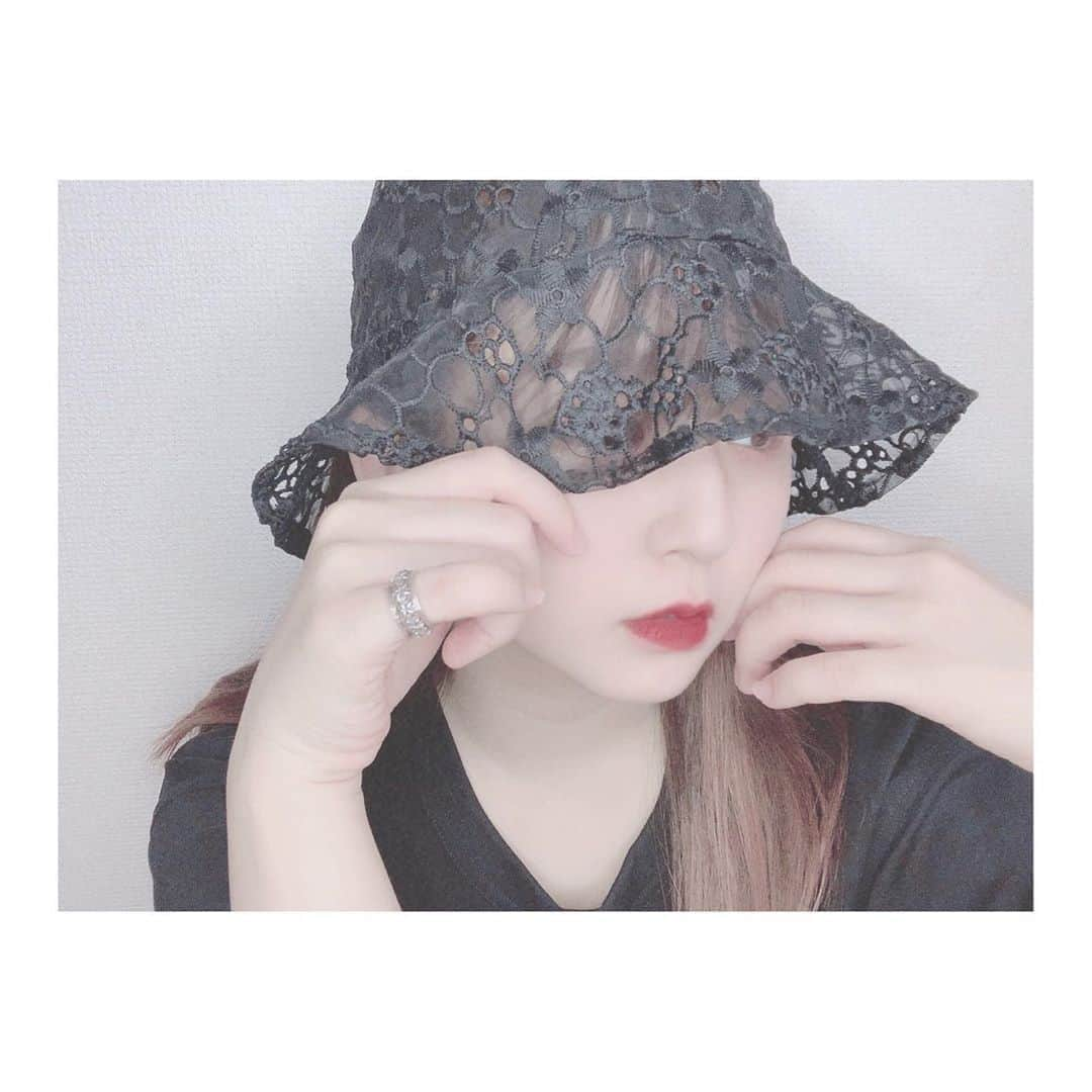 宮崎梨緒さんのインスタグラム写真 - (宮崎梨緒Instagram)「👒👒👒 * #レースバケハ  ゲットした♥︎ *  #レース #バケットハット #バケハ  #레이스 #버킷햇 #레이스버킷햇」8月22日 19時56分 - miyazakirio