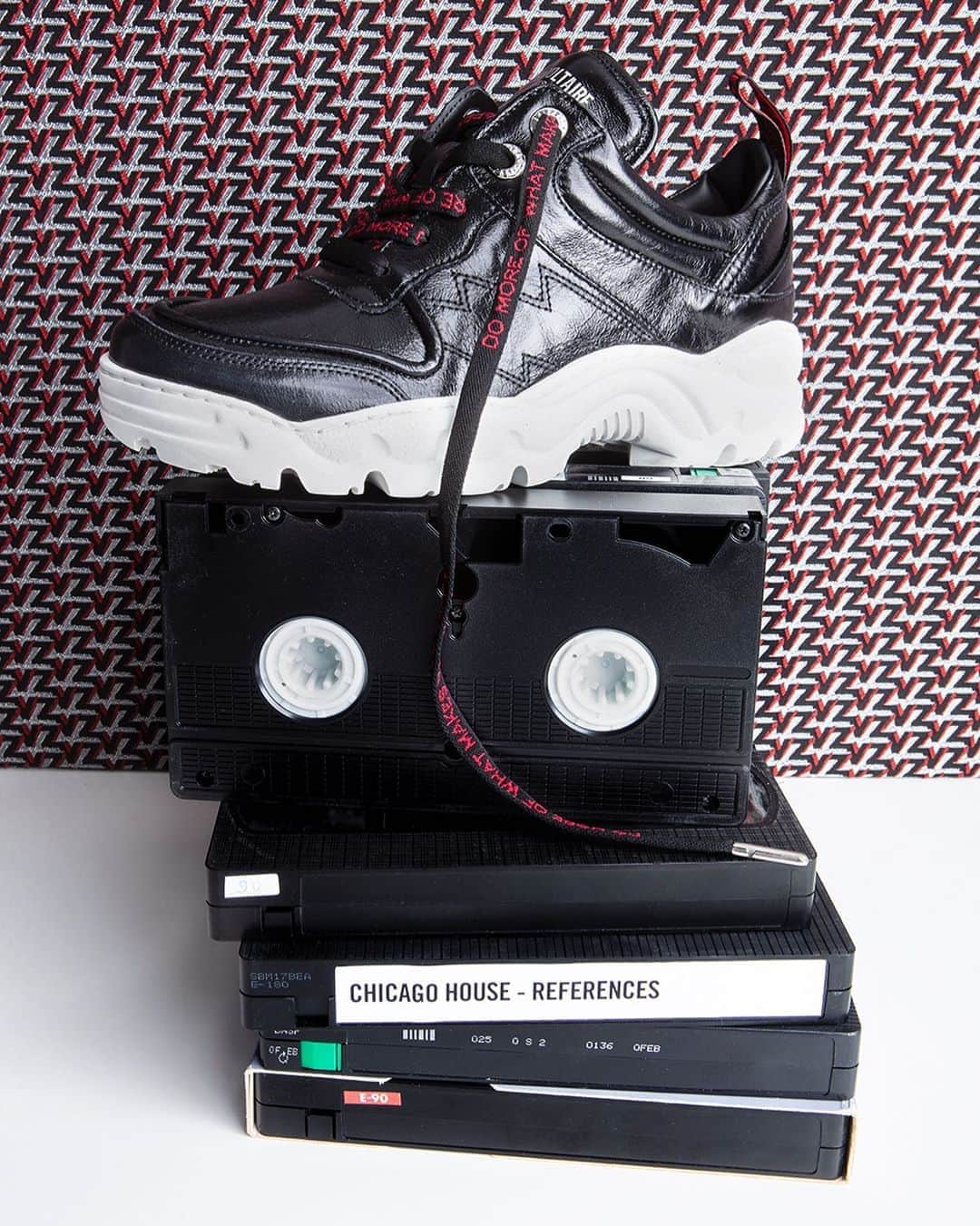 ザディグ エ ヴォルテールさんのインスタグラム写真 - (ザディグ エ ヴォルテールInstagram)「The BLAZE sneakers is now available in black (link in bio). #zadigetvoltaire」8月22日 19時59分 - zadigvoltaire