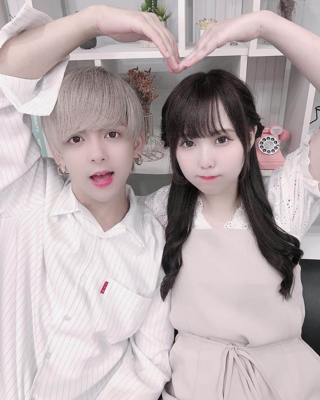 のインスタグラム：「. 昨日は付き合って4年2ヶ月でした✨ . たくさん盛り上がったね〜！！ 楽しすぎた🎶 . #付き合って4年2ヶ月  #ゆりいち #ゆりいちちゃんねる  #カップル #カップルフォト #カップルコーデ」