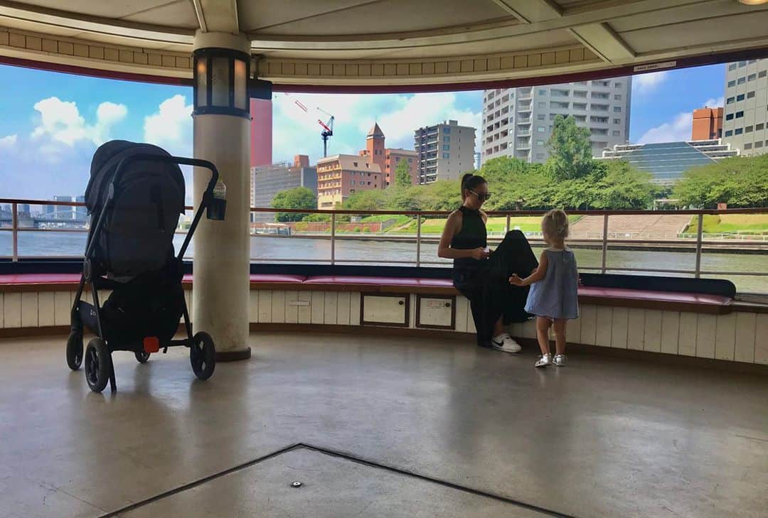太田エイミーのインスタグラム：「Tokyo weekends  . . . . #ストッケビート　#ビート　#ストッケ　@stokkebaby @stokkejapan #stokke #stokkebeat #stokkestroller #babystroller #ベビーカー　#pr #summer2020」