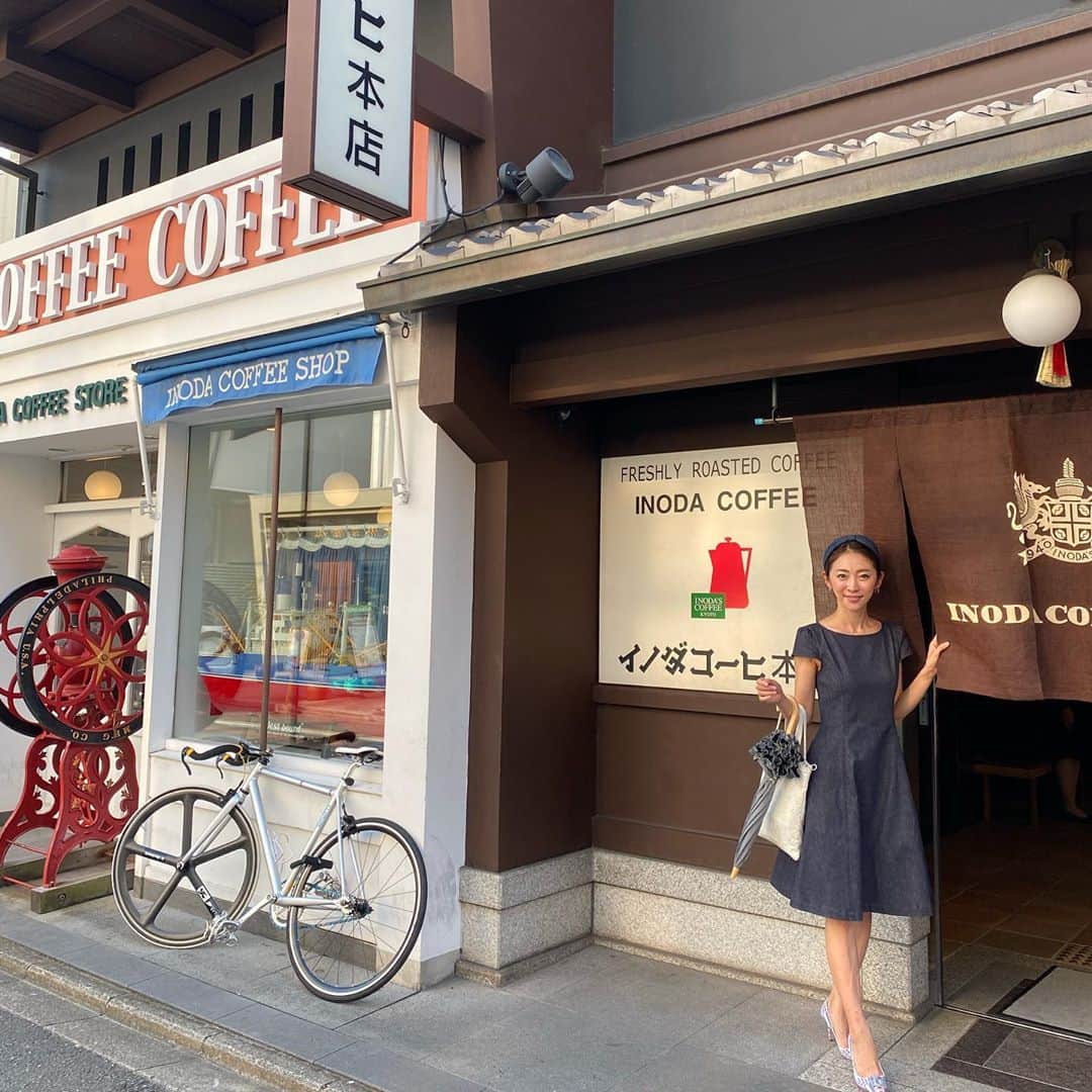 木本泉さんのインスタグラム写真 - (木本泉Instagram)「-﻿ イノダコーヒー本店へ☕️﻿ ﻿ ここでコーヒーを飲むとほっこりする😌﻿ ﻿ #イノダコーヒー#コーヒー#喫茶店#京都﻿」8月22日 20時40分 - izumikimoto