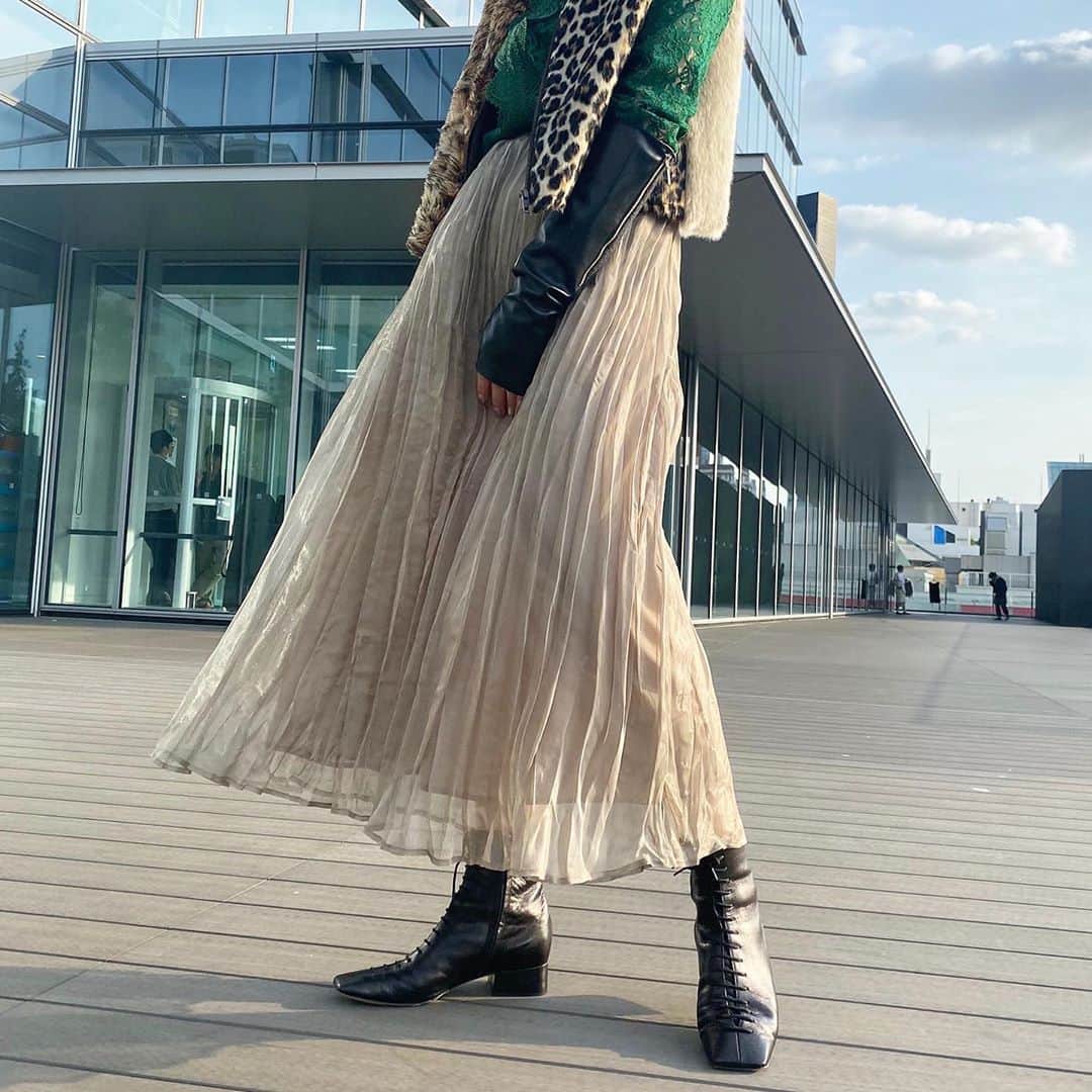 菅野梓のインスタグラム：「. 使いこなしたい2020アームウォーマー🧤❤︎ . #kannofuku」