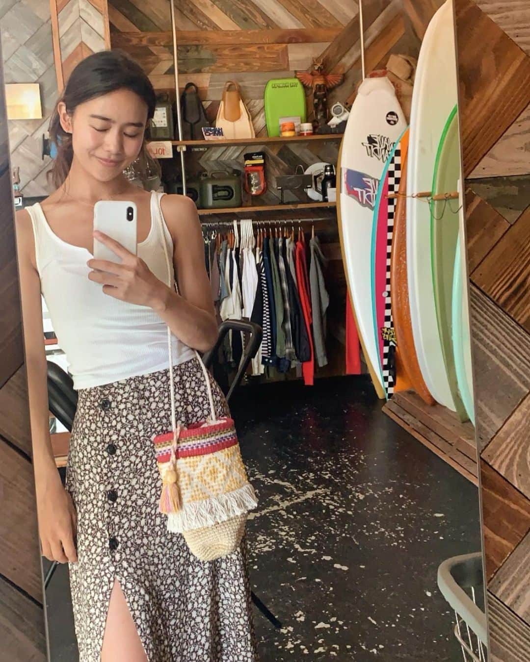 栗山遥さんのインスタグラム写真 - (栗山遥Instagram)「お気に入りのサーフショップで、 vintageのポシェットを買った🌻🌱❤︎」8月22日 20時52分 - harukakuriyama