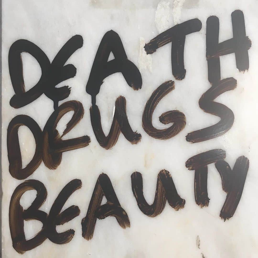 ジャンポールレスパナールのインスタグラム：「. So much marble. So much graffito. So much beauty.」