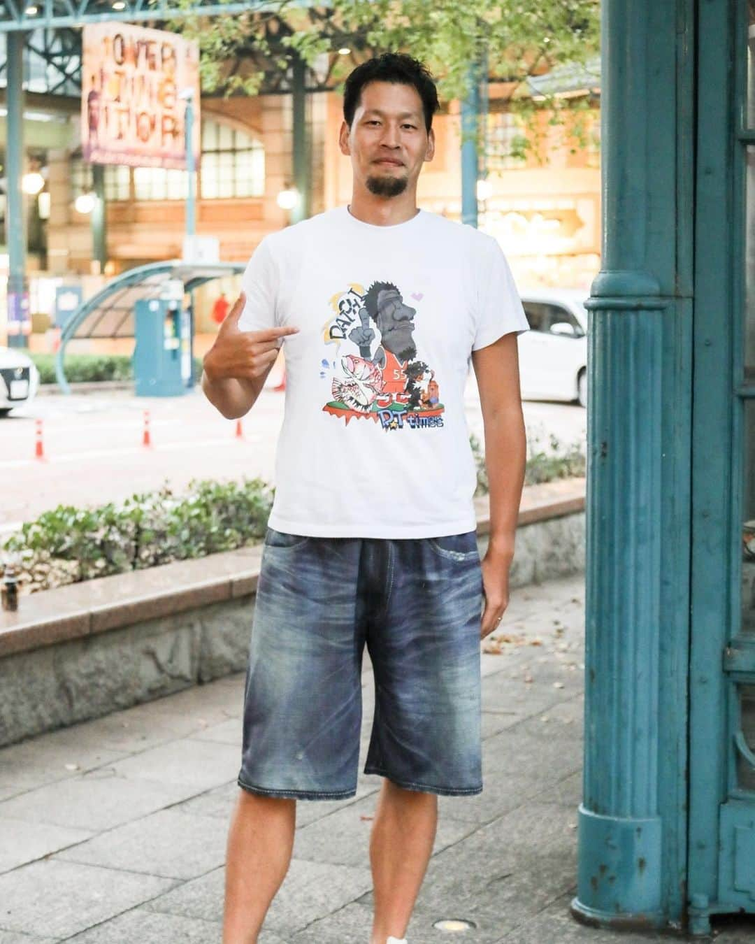 谷口大智さんのインスタグラム写真 - (谷口大智Instagram)「着々とDT times オリジナルT-shirtが皆さんの手元に届いているようで、よかったです😆 まだの方はもう少しだけお待ち下さい🙏発送も全部心を込めて自分でやってますので…😉笑  手元に届いた方は是非ハッシュタグ　#dttimesオリジナルグッズ を付けてSNSに投稿して下さい😆  DTが喜びます😂👌」8月22日 22時26分 - daichi0055