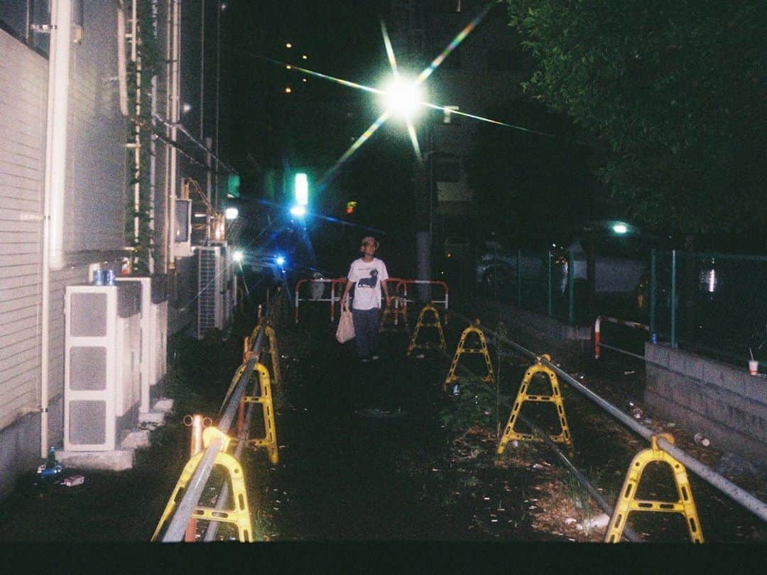 なかがわりょうのインスタグラム：「悲しいけれど夜には夜の暑さがある！！！  photo by @romanowada」