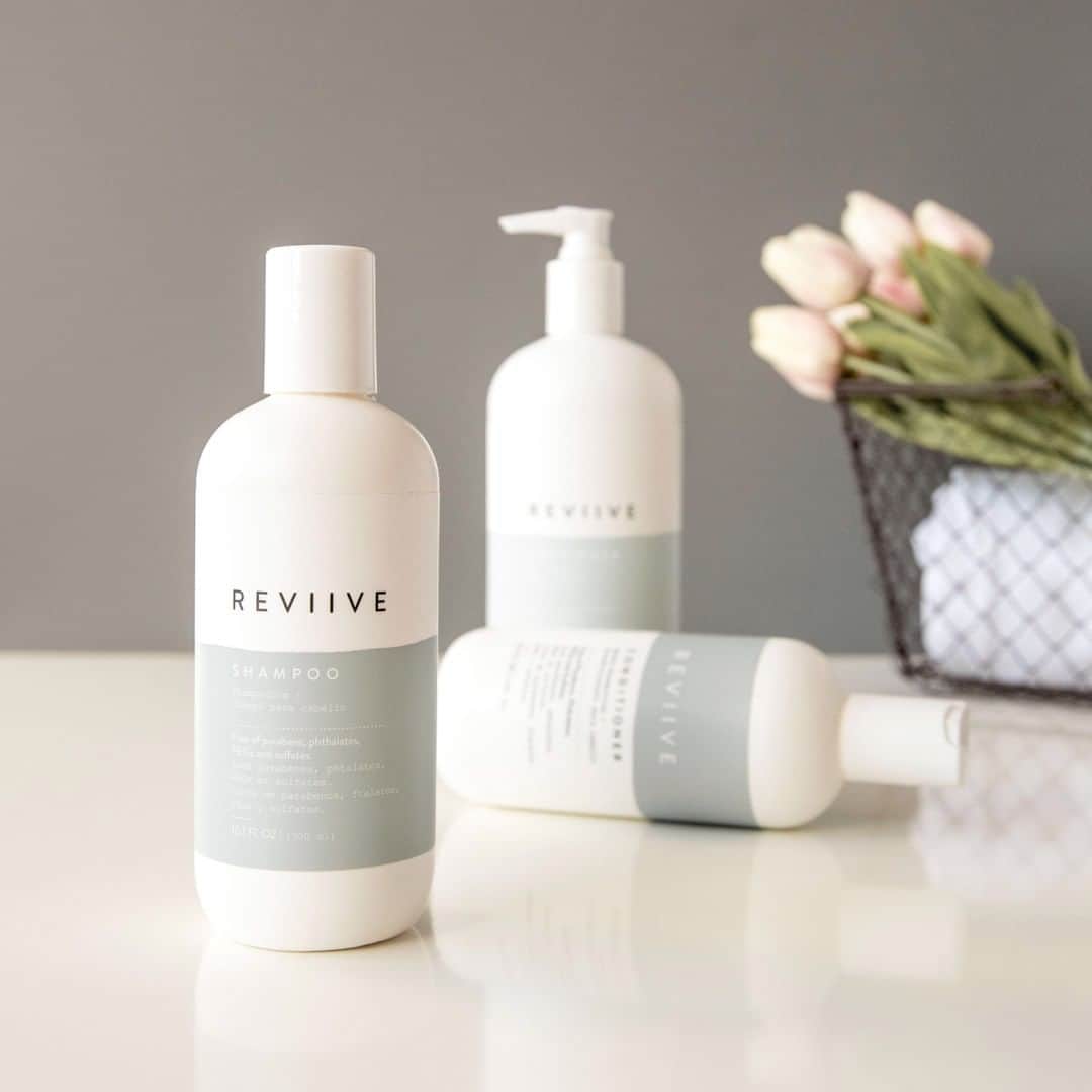 のインスタグラム：「A hot ☀️ day out calls for a spa 🧖 day in!⁠ ⁠ Reviive™ personal care products cleanse away impurities without introducing new ones. Toxin-free, our safe and effective formulas contain natural cleansing and conditioning extracts straight from Mother Nature.⁠ ⁠ ⁠ ⁠ ⁠  #ariix360 #ariix365 #reviive #toxinfreeshampoo #toxinfreeconditioner #toxinfreebodywash #toxinfreetoothpaste #toxinfreeliving #toxinfree #ariixproducts ariixlife #ariix #ariix360 #naturalbeauty #cleanbeauty #beauty #skincare #naturalskincare #healthyliving #essentialoils #naturalliving #loveyourself #beautyproduct #lifeisgood #loveyourlife #networkmarketing #entrepreneur #business #success #entrepreneurship #entrepreneurlife #directsales⁣⁠」