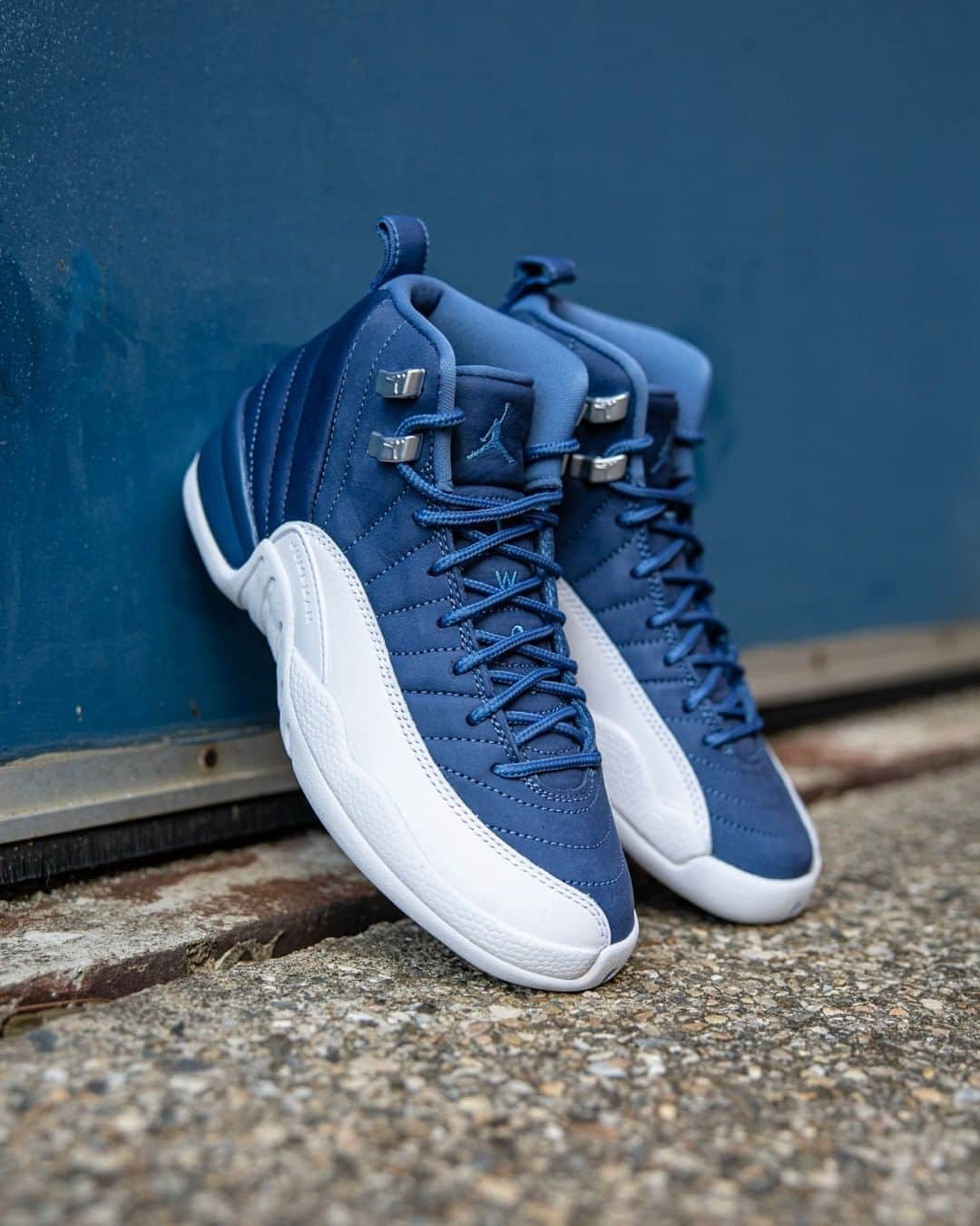 Foot Lockerさんのインスタグラム写真 - (Foot LockerInstagram)「Indigo 🔵 The #jordan Retro 12 is now available! Men's + Kids sizes」8月22日 23時00分 - footlocker