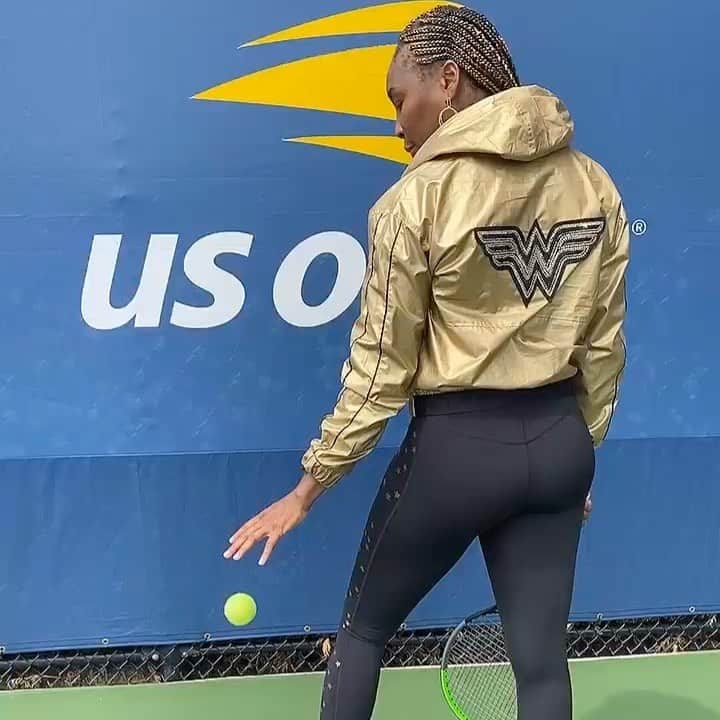 ビーナス・ウィリアムズのインスタグラム：「There’s more! Just dropped at DC FanDome Hall Of Heroes💥 Gold Peak Windbreaker, Catsuit & Shield Hoodie 🦸🏾‍♀️ shop the full @dccomics @elevenbyvenus Wonder Woman Collection at my link in bio」