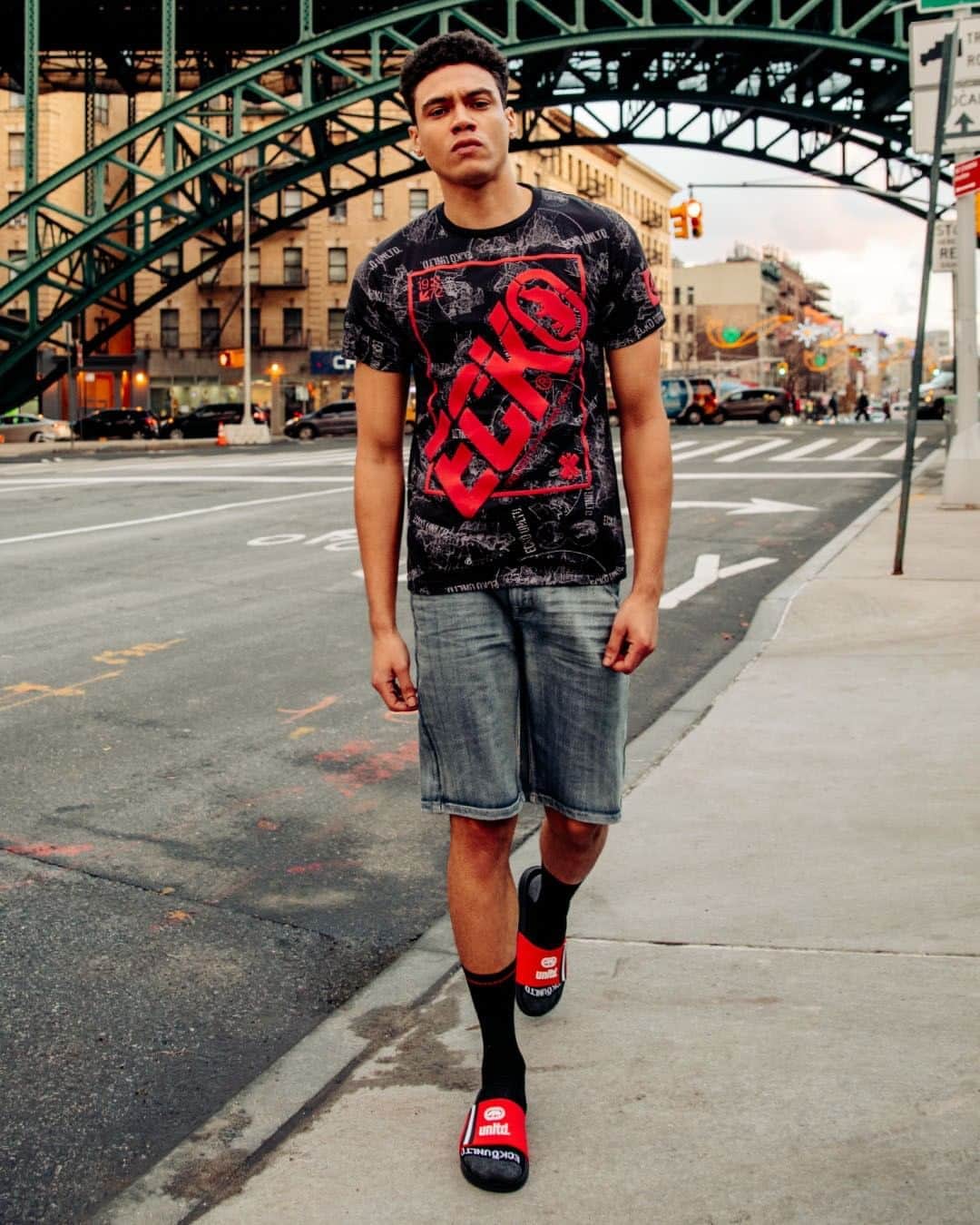 エコーレッドのインスタグラム：「Head-to-Toe」