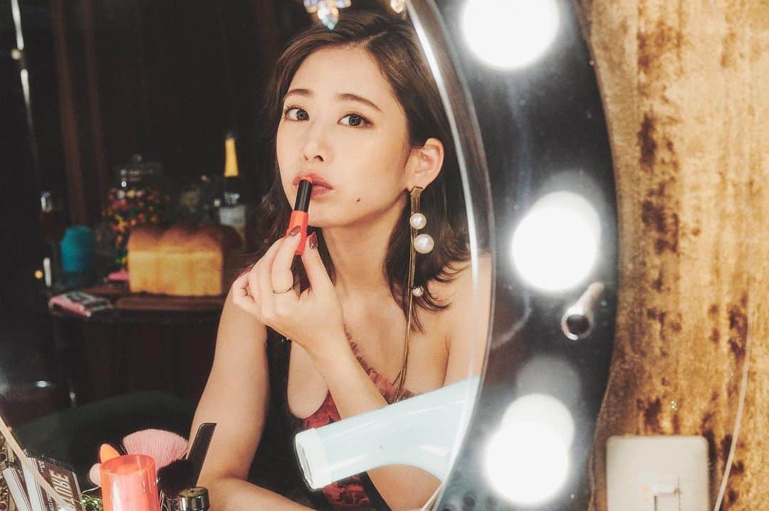 のインスタグラム：「麗しき新アー写👼🏻👼🏻」