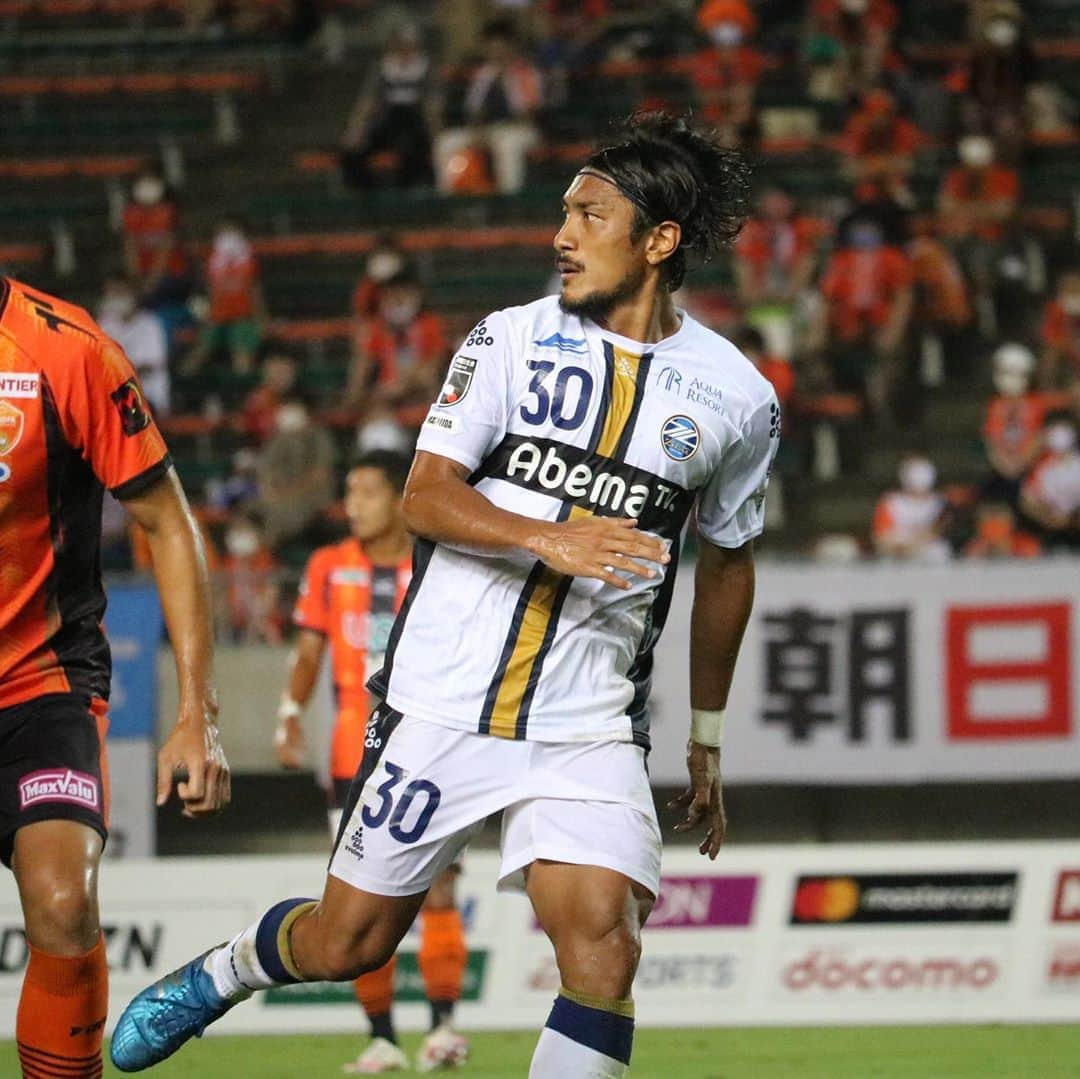 FC町田ゼルビアさんのインスタグラム写真 - (FC町田ゼルビアInstagram)「フォトギャラリー📸⚽️ ﻿ ◯ 町田 2 - 0 山口 ﻿ #平戸太貴  #秋元陽太 #吉尾海夏  #中島裕希 #水本裕貴 #ノリエガエリック  #岡田優希 #小田逸稀  ﻿ #FC町田ゼルビア #zelvia #Jリーグ #サッカー #スポーツ #soccer #football #JLeague #町田﻿ #維新みらいふスタジアム #Jデビュー #初出場 #メモリアル」8月23日 0時21分 - fcmachidazelvia