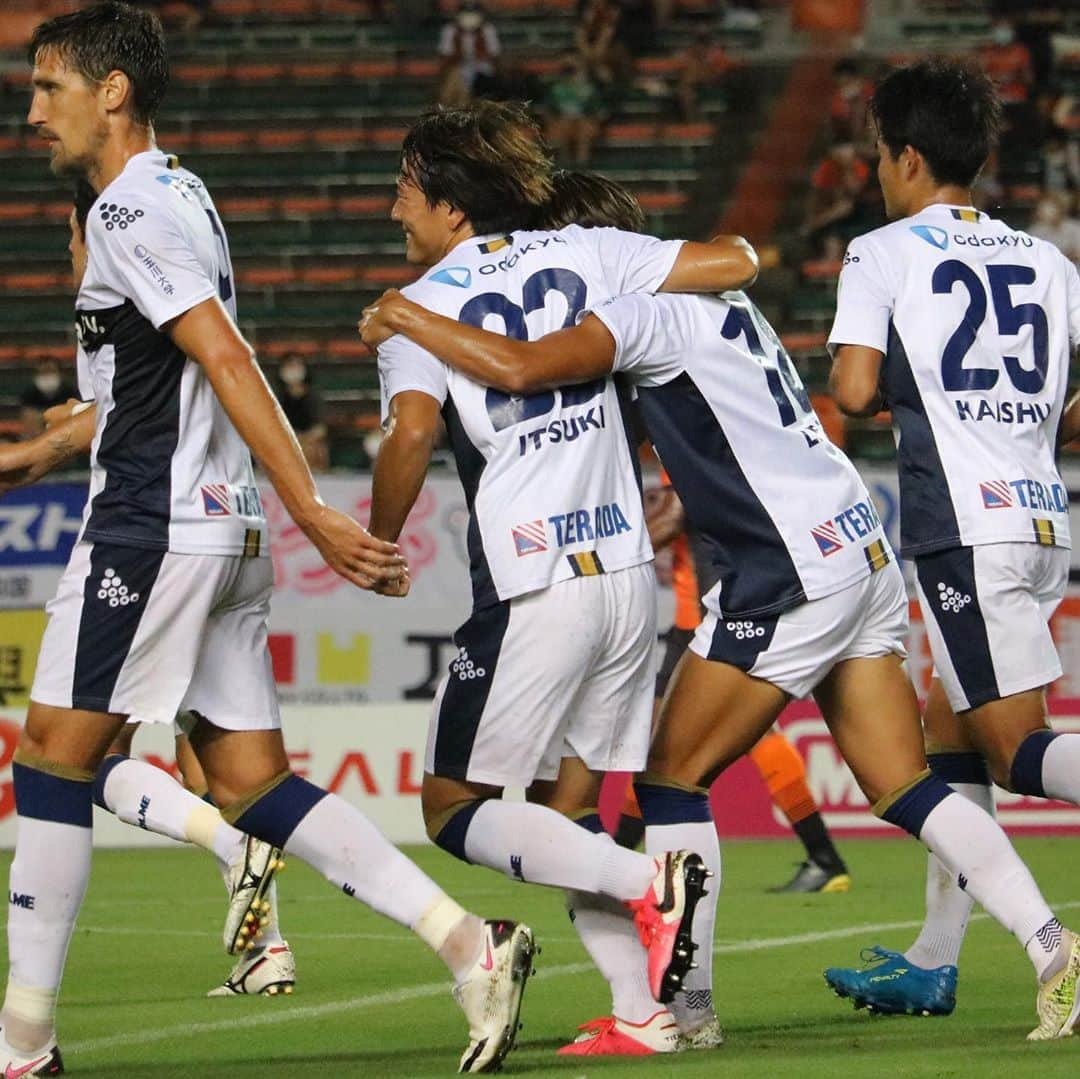 FC町田ゼルビアさんのインスタグラム写真 - (FC町田ゼルビアInstagram)「フォトギャラリー📸⚽️ ﻿ ◯ 町田 2 - 0 山口 ﻿ #平戸太貴  #秋元陽太 #吉尾海夏  #中島裕希 #水本裕貴 #ノリエガエリック  #岡田優希 #小田逸稀  ﻿ #FC町田ゼルビア #zelvia #Jリーグ #サッカー #スポーツ #soccer #football #JLeague #町田﻿ #維新みらいふスタジアム #Jデビュー #初出場 #メモリアル」8月23日 0時21分 - fcmachidazelvia