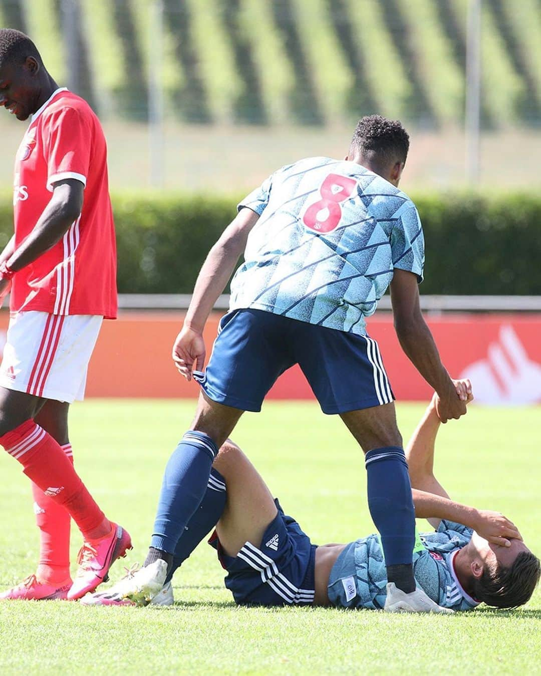 アヤックス・アムステルダムさんのインスタグラム写真 - (アヤックス・アムステルダムInstagram)「U19’s dream ends here... 💔 But more to come #ForTheFuture!  #UYL #benaja」8月23日 0時35分 - afcajax