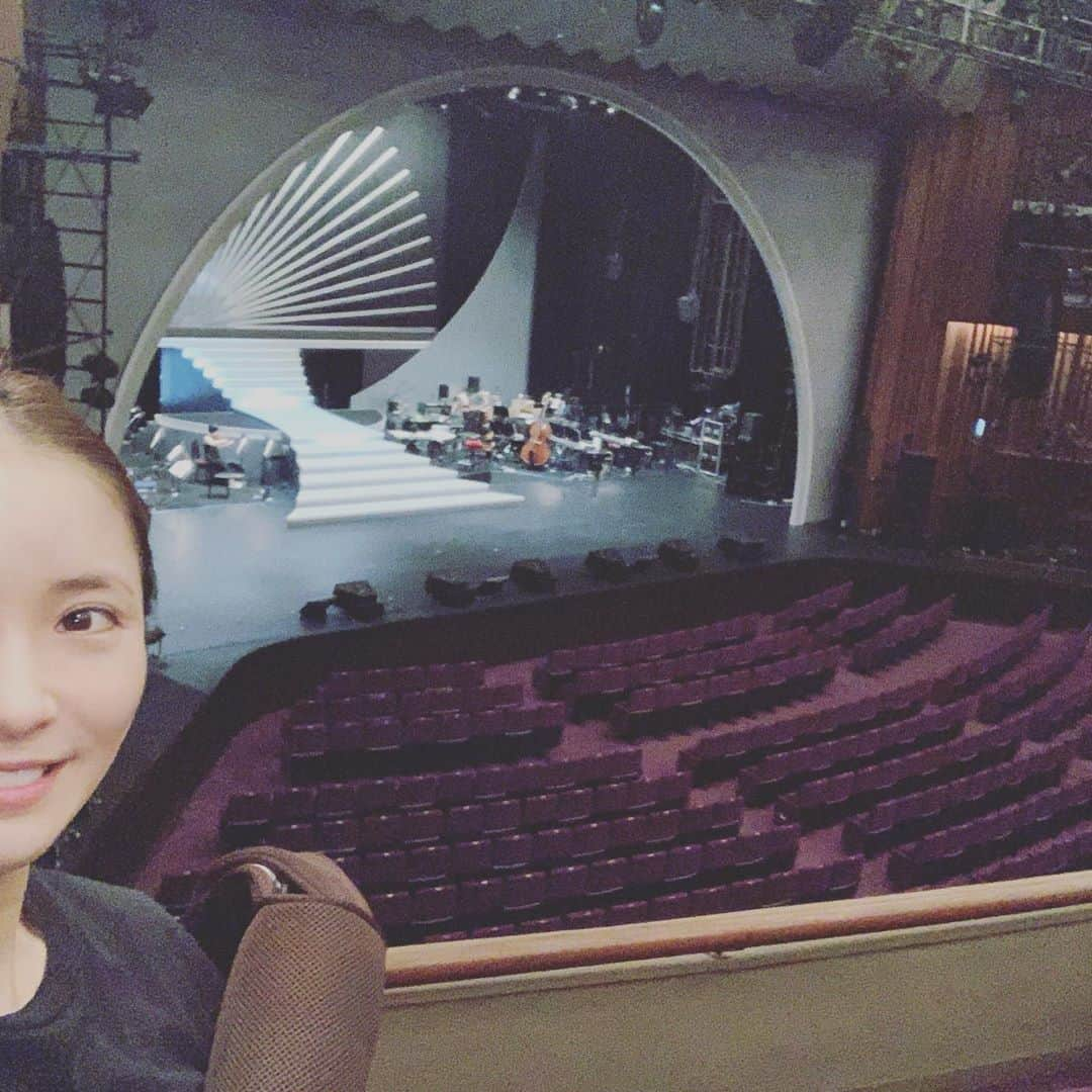 笹本玲奈さんのインスタグラム写真 - (笹本玲奈Instagram)「. 帝劇コンサート、Bプログラム無事に終了しました。 このような状況の中お越しいただきまひた皆さま、そして配信をご覧下さいました皆さま、ありがとうございました。 様々な思いがありますが、 今日はどっと疲れてしまったのでゆっくり寝たいと思います。 おやすみなさい🥺　 お写真、またアップしますね！！ #帝劇コン #まさが変なポーズしよ言ってきたからさ #やってみたのにさ #まさと私だけじゃん #すべってるじゃん」8月23日 0時36分 - renastagram07