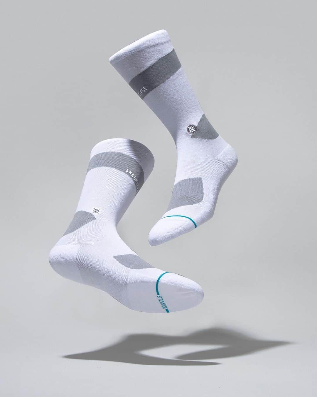 Stanceのインスタグラム：「Stance is proud to work with New York City-based design practice, @snarkitecture Continuing toward their moto of “investigating the boundaries of discipline”, Snarkitecture’s collection for Stance is inspired by the concept of print error and irregularity.  The “Misprint” casual sock style features a socks normal “toe” and “heal” area purposely knit off of the common area of where the consumer is used to it being, creating the feeling of an error in the design, but the functionality of the product is perfect 💡. The aesthetic details of the custom box the socks are housed in also has it’s own misprinted accents, giving the entire project a feeling of irregularity. We interviewed the team at @Snarkitecture to ask them a few questions about the project…Link in bio.」