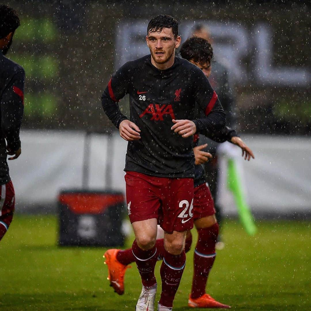 リヴァプールFCさんのインスタグラム写真 - (リヴァプールFCInstagram)「B̶r̶i̶t̶i̶s̶h̶ Austrian summer time 😁🌧☔️ #LFCPreSeason #LFC #LiverpoolFC #Austria」8月23日 1時05分 - liverpoolfc