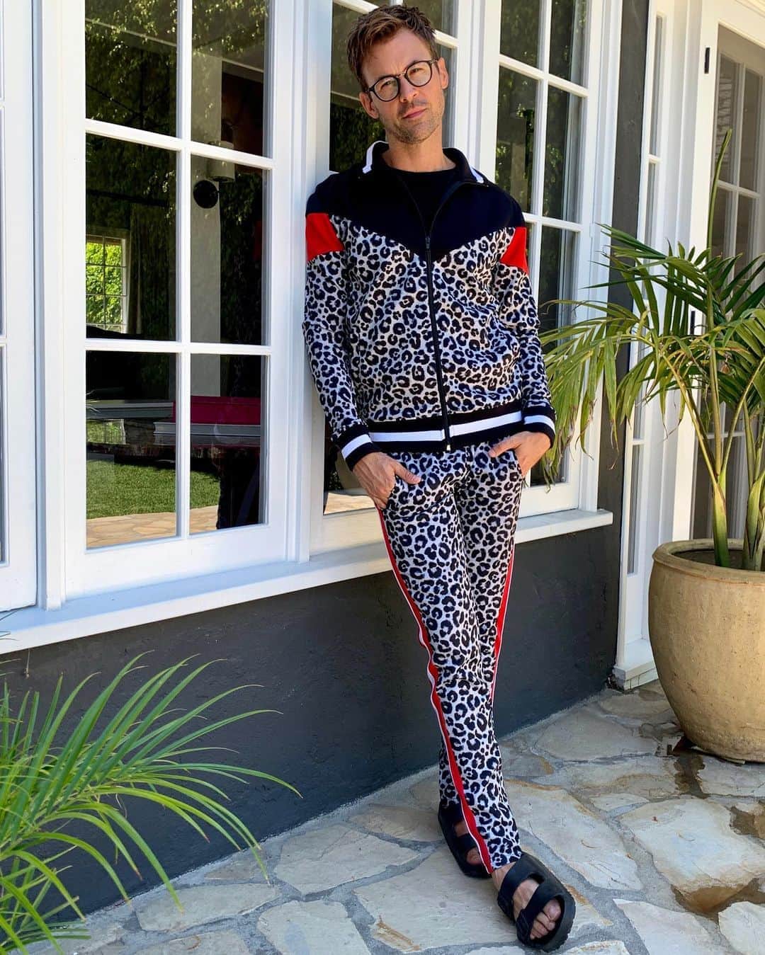ブラッド・ゴレスキーのインスタグラム：「It’s LEOpard season! I’m WILD about animal print and you should be too! Check out all my picks from @amazonfashion in my stories! #founditonamazon #ad」