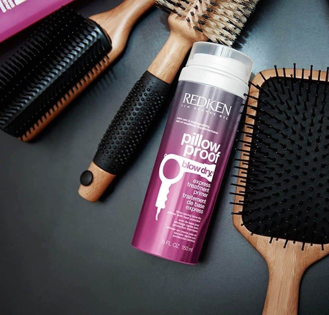 Sam Villaさんのインスタグラム写真 - (Sam VillaInstagram)「The perfect #pair for #perfecthair. @Redken #haircare + #SamVillaSignatureSeries Brushes.⠀ ⠀ #Redken Pillow Proof Blow Dry Express Treatment Primer Cream: A quick, effective, anti-frizz solution for protecting and styling your hair. Helps reduce drying time while leaving hair feeling nourished and prepping it for a smooth looking #blowdry with a #salon-like finish⠀ ⠀ ✖️ Did you know that our SAM VILLA SIGNATURE SERIES BAMBOO BRUSHES are 20% OFF?! Shop these items and more on SAMVILLA.COM (link in bio)✖️ ⠀ ⠀ 📷 : @shawna.salon5thavenue .」8月23日 1時27分 - samvillahair