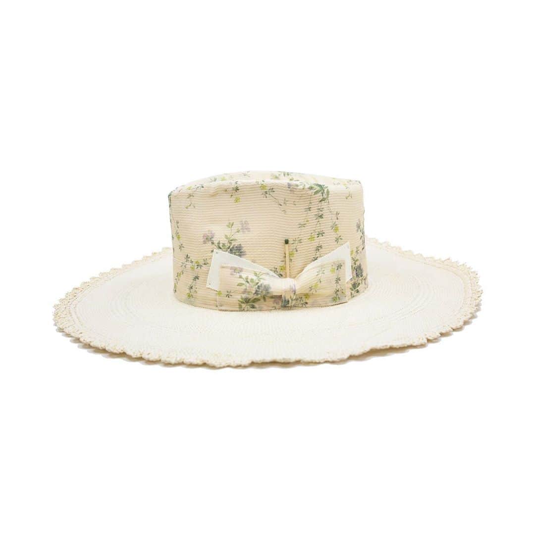 Nick Fouquetのインスタグラム：「⚪️ Floral Bomb ⚪️」