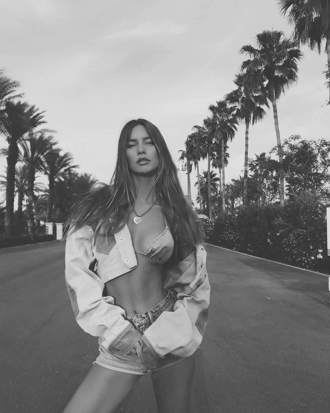 のインスタグラム：「♠️」