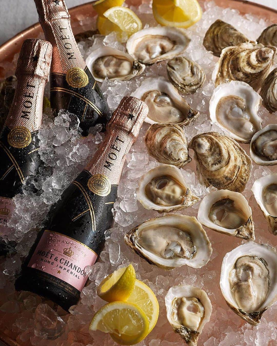 The Venetian Las Vegasさんのインスタグラム写真 - (The Venetian Las VegasInstagram)「How sweet it is...to brunch @bouchon_bistro! For a limited time try specialty cocktails featuring @moetusa. #moetmoment」8月23日 2時09分 - venetianvegas