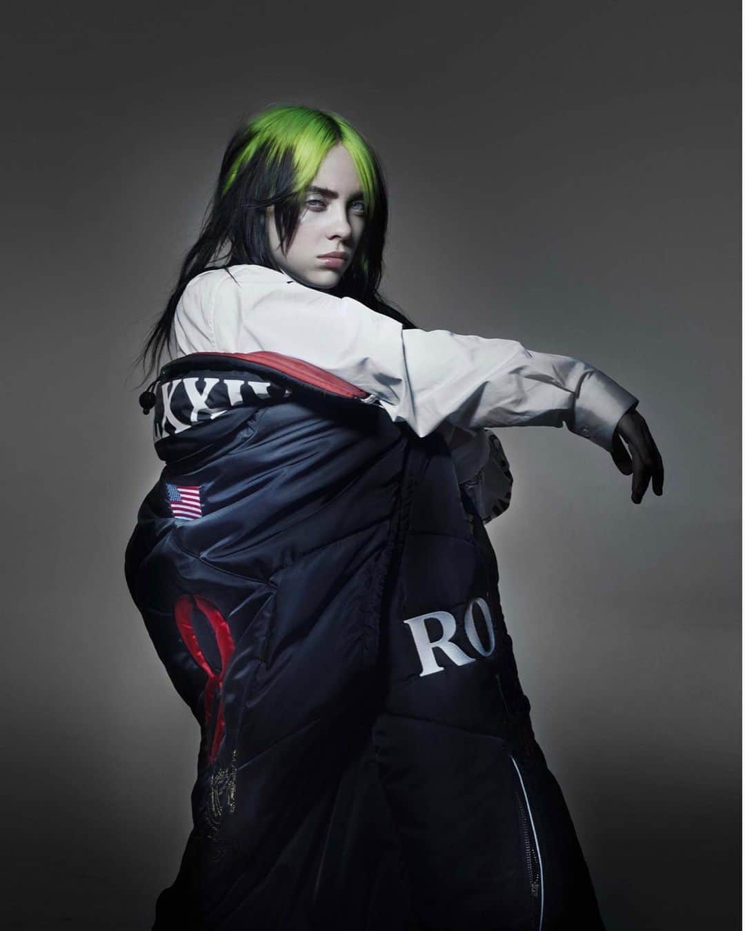 Moschinoさんのインスタグラム写真 - (MoschinoInstagram)「#Repost @showstudio ・・・ Explore these never seen before images of #billieeilish, shot by seen by @nick_knight on SHOWstudio now! Here, the teen music star wears looks drawn from menswear collections, harking back to her well-known penchant for oversized fits and masculine styling in opposition to the stereotype of a teen starlet. #moschino @itsjeremyscott  Discover more via the link in bio.⠀ ⠀ Photography and Direction: @nick_knight⁣⠀ Talent: @billieeilish⁣⠀ Styling: @danielapaudice⁣⠀ Hair: @mararoszak⁣⠀ Make-up: @robrumseymua⁣⠀ Set Design: @tomotattle⁣⠀ Art Department Coordination: Jennifer Lee⠀ Construction Coordination: Alfie McHugh⠀ Casting: @jilldemling⠀ Digital Operation: @josepholley⠀ Production: @liberteproductions, @geprojects⁣⠀ Photographic Assistance: @thomasalexanderphoto, @meganljordan, Steve Yang, Colin Smith, Vinnie Maggio⁣⠀」8月23日 2時25分 - moschino