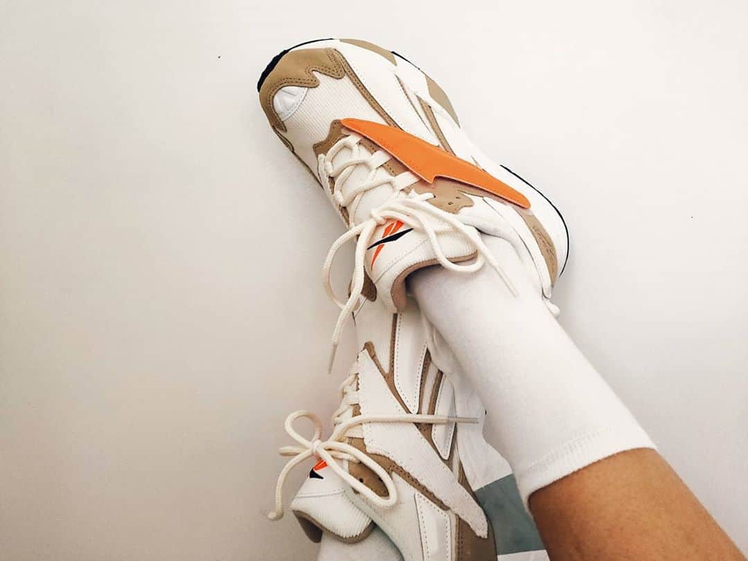 織田梨沙さんのインスタグラム写真 - (織田梨沙Instagram)「一足で何パターンも楽しめる靴 INTERVAL "Clam chowder" FY7631　かわいいー👟❤  @reebokjp × @billys_tokyo」8月23日 13時28分 - oda_lisa