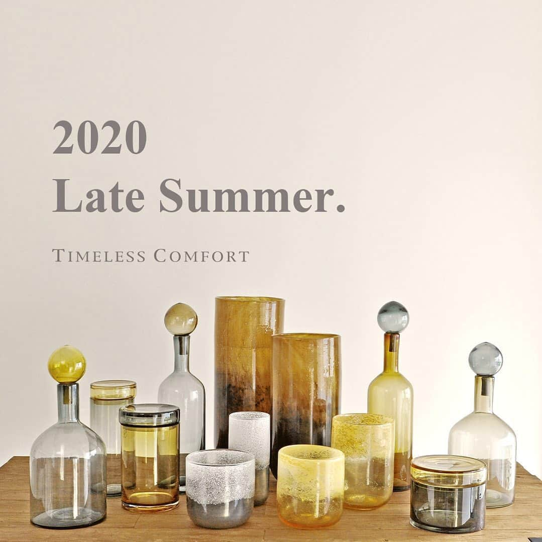 Timeless Comfort さんのインスタグラム写真 - (Timeless Comfort Instagram)「【Late Summer 2020】﻿ ﻿ まだまだ暑い日が続きますが、あっという間に夏ももう、終盤となりました。﻿ ﻿ みなさまはどんな夏を過ごされましたでしょうか。﻿ ﻿ 去り行く夏を惜しみつつ、また新しい季節が巡ってくる喜びを感じながら日々を大切にお過ごしください。﻿ ﻿ #TIMELESSCOMFORT #タイムレスコンフォート #interiorshop #インテリアショップ　#lifestyleshop #ライフスタイルショップ #summergreetings #残暑お見舞い申し上げます #去り行く夏 #それぞれの夏 #夏の思い出 #残暑 #秋色 #ガラスオブジェ #glassobject #ハンドメイドガラス #handmadeglass #ディスプレイ #display」8月23日 11時59分 - timeless_comfort