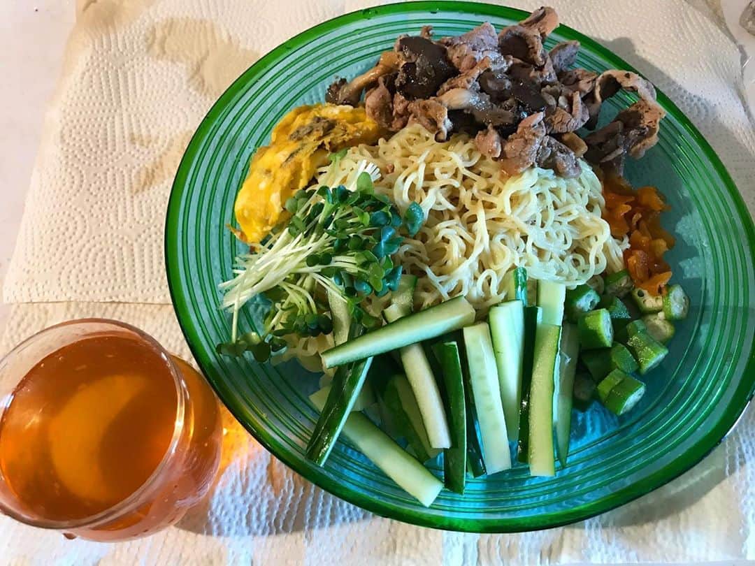 MOOMINのインスタグラム：「沢山のご注文ありがとうございます！ ガッチリ食べて台風対策して発送準備などなど、 みなさまも素敵な一日をお過ごしください♪  #月桃ライフ」