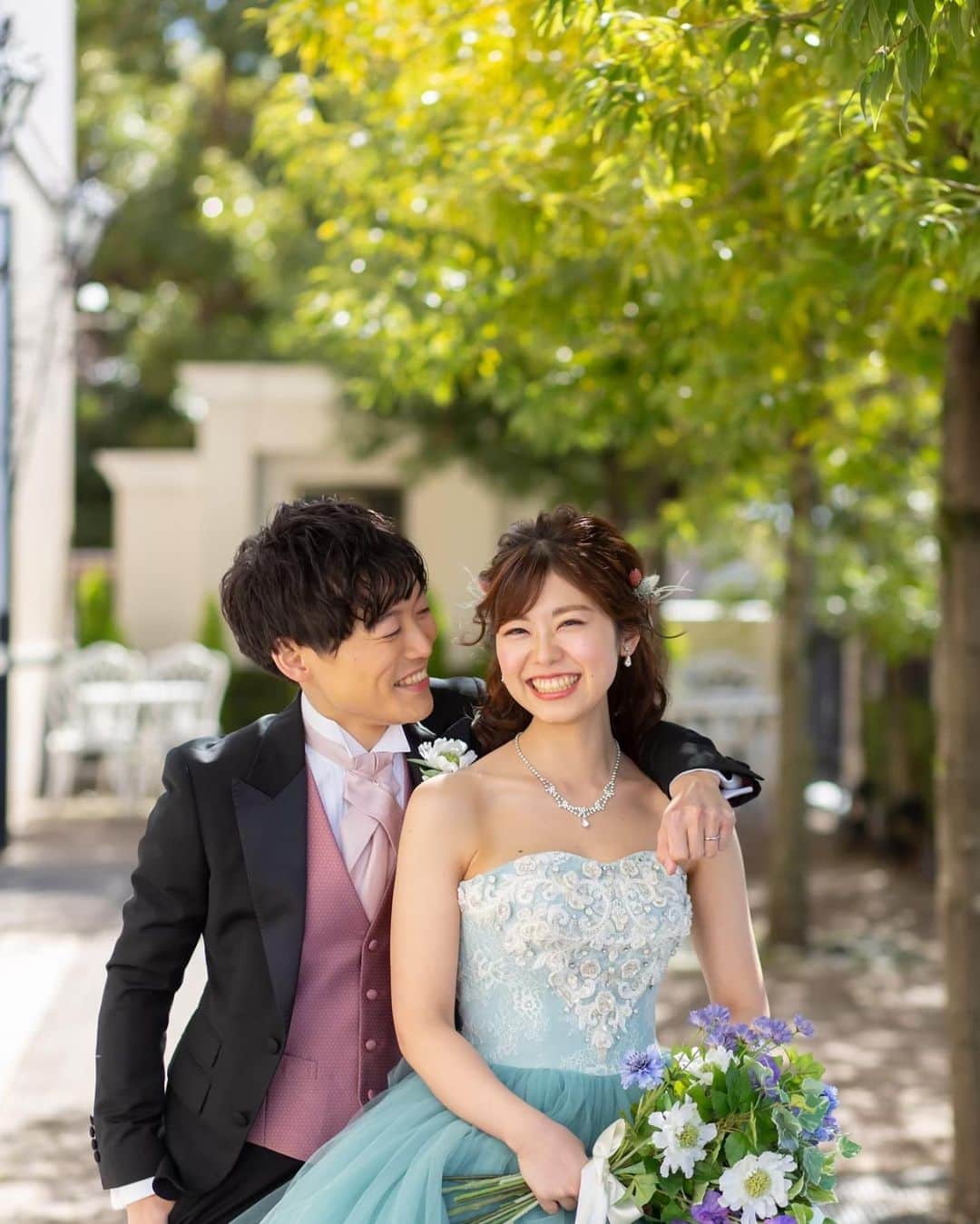 ArtGraceWeddingHillsさんのインスタグラム写真 - (ArtGraceWeddingHillsInstagram)「▼ 自然体が　いいじゃない　🌟 本日は洋装前撮りの様子をお届け. 京都では珍しい大聖堂と洋館で おふたりの素敵なお姿を残す お手伝いができたら嬉しいです. #photoby_ag_sima」8月23日 12時42分 - artgraceweddinghills