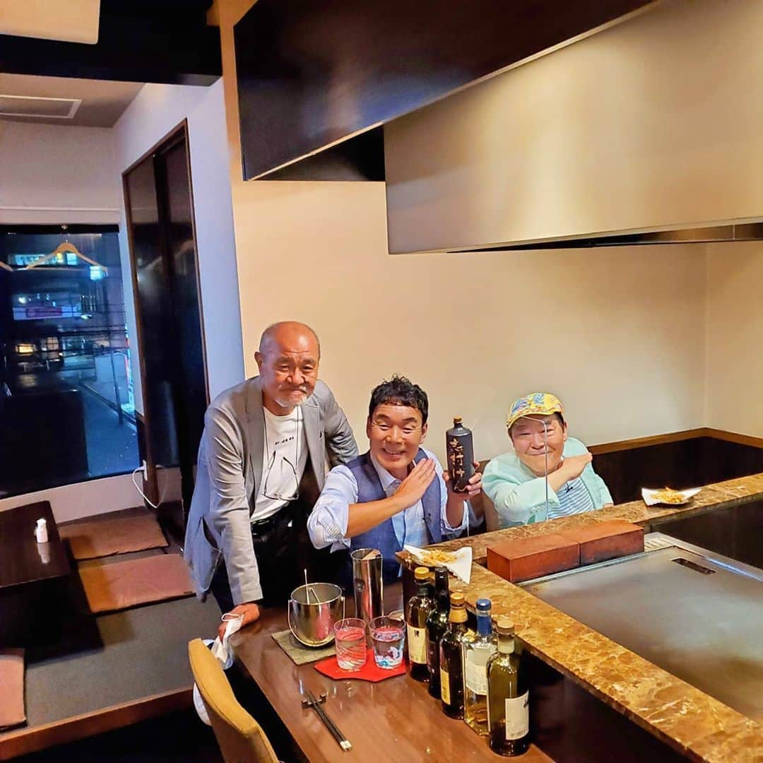 ダチョウ倶楽部のグルメインスタ