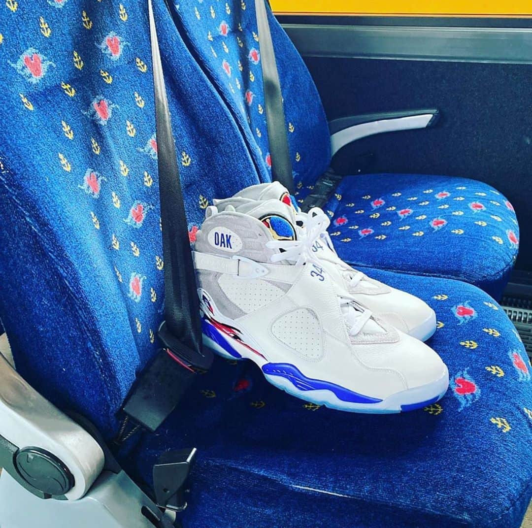 Nice Kicksさんのインスタグラム写真 - (Nice KicksInstagram)「Both @pjtucker and @conceitednyc blessed our feeds with these @champagnepapi “Oakley” Air Jordan 8 PEs today. 🔥👟」8月23日 6時19分 - nicekicks