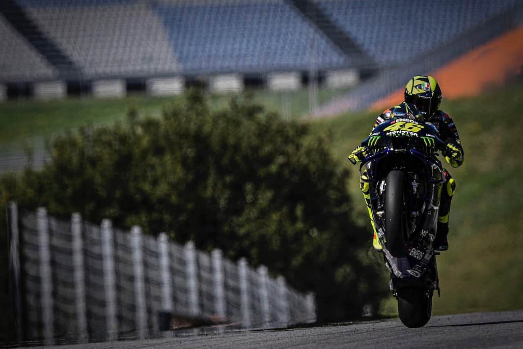 バレンティーノ・ロッシさんのインスタグラム写真 - (バレンティーノ・ロッシInstagram)「Red Bull Ring,Austria Saturday,official practice 📸 @falex79 @gigisoldano」8月23日 6時48分 - valeyellow46