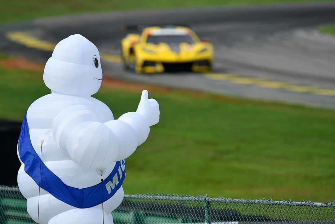 ミシュランさんのインスタグラム写真 - (ミシュランInstagram)「On a day without fans at the track, the @imsa_racing GT field put on an exciting show and welcomed back the Michelin Man to an IMSA race at historic VIRginia International Raceway. You could say the Michelin Man was busy, too. Congrats to today’s winners! #MichelinVIR #IMSA」8月23日 7時58分 - michelinusa